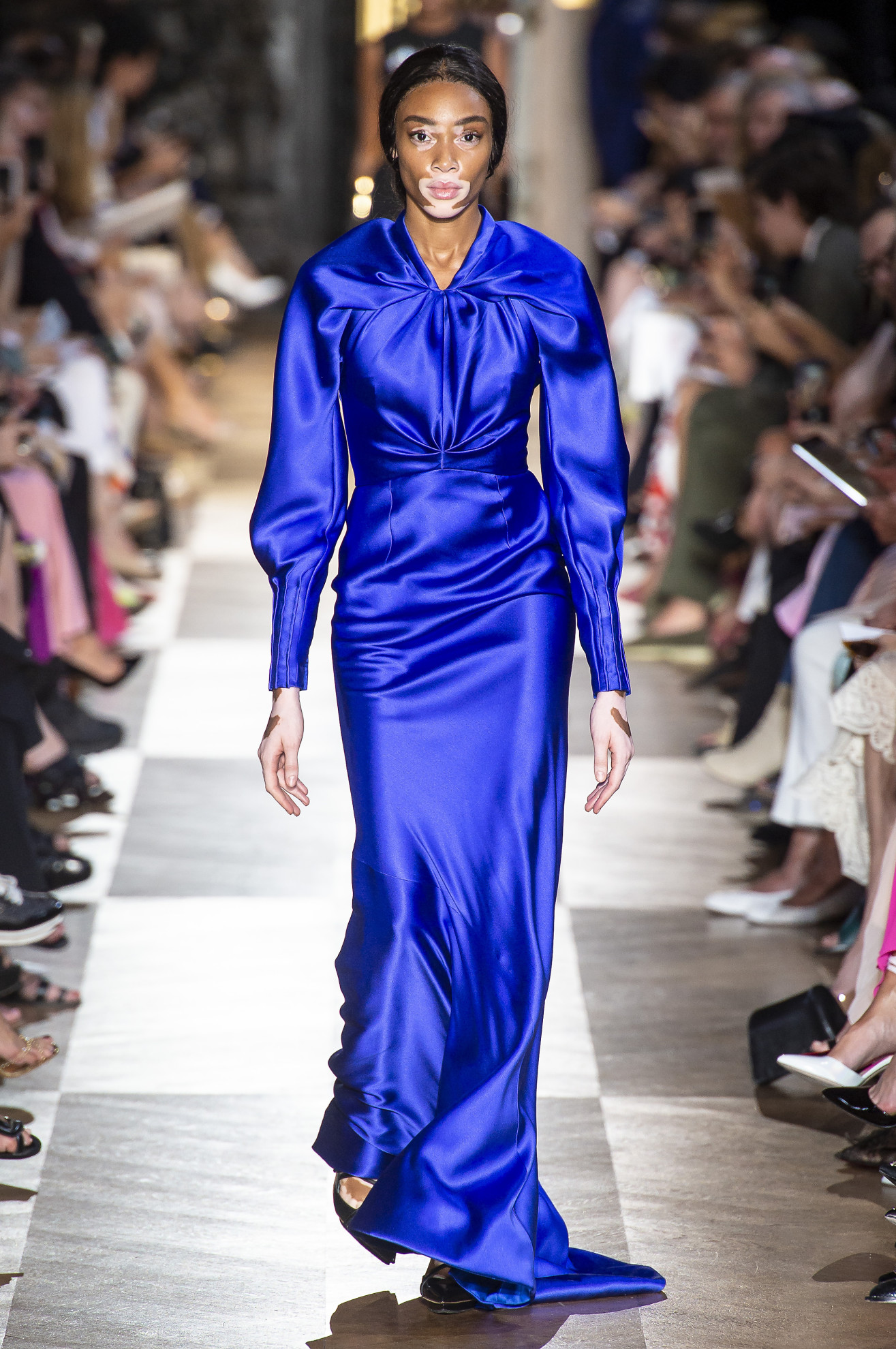 Winnie bij Schiaparelli couture herfst/winter 2018