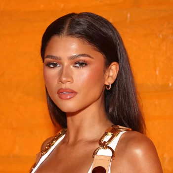 zendaya-is-onze-stijlmuze-voor-een-avondje-uit-in-een-dramatisch-korset-271189