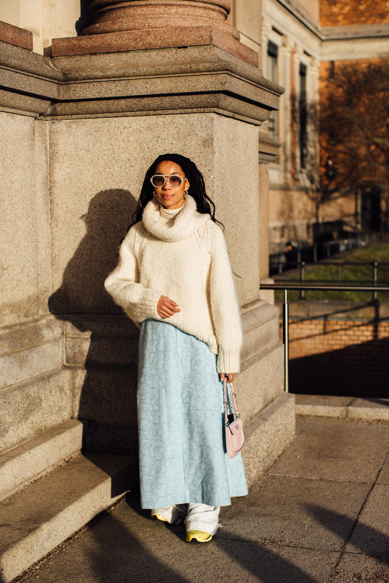 Copenhagen streetstyle met slipdress in de winter
