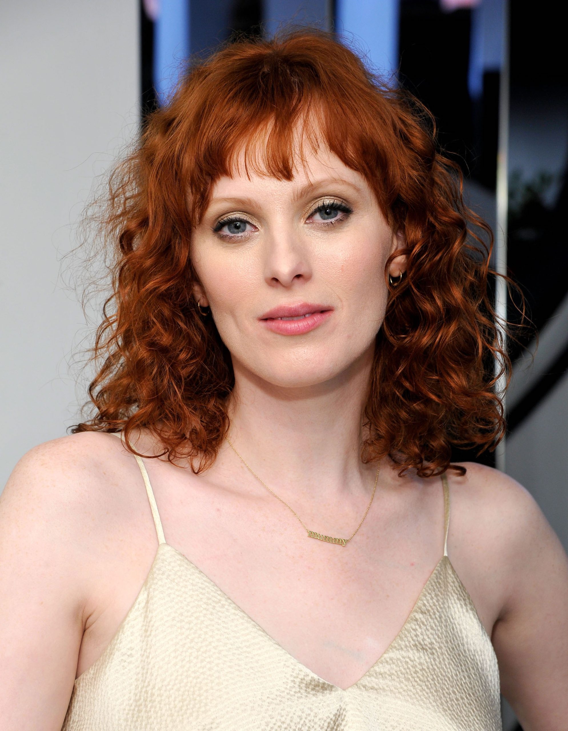 De beste rode kapsels van Karen Elson