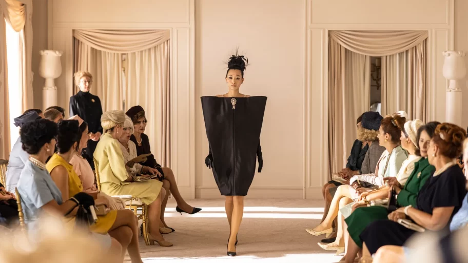 deze-nieuwe-dramaserie-over-de-indrukwekkende-modereis-van-cristobal-balenciaga-is-vanaf-vandaag-te-zien-273651