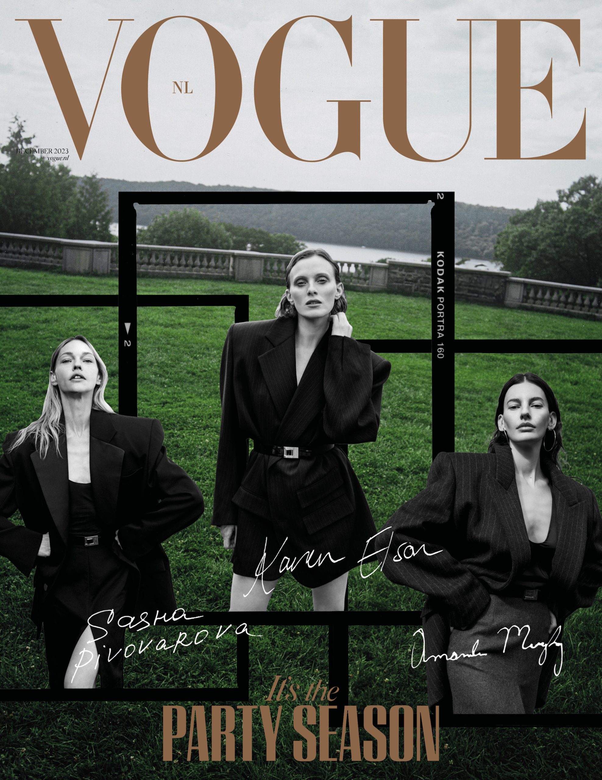 Cover van Vogue Nederland met Sasha Pivovarova, Karen Elson en Amanda Murphy