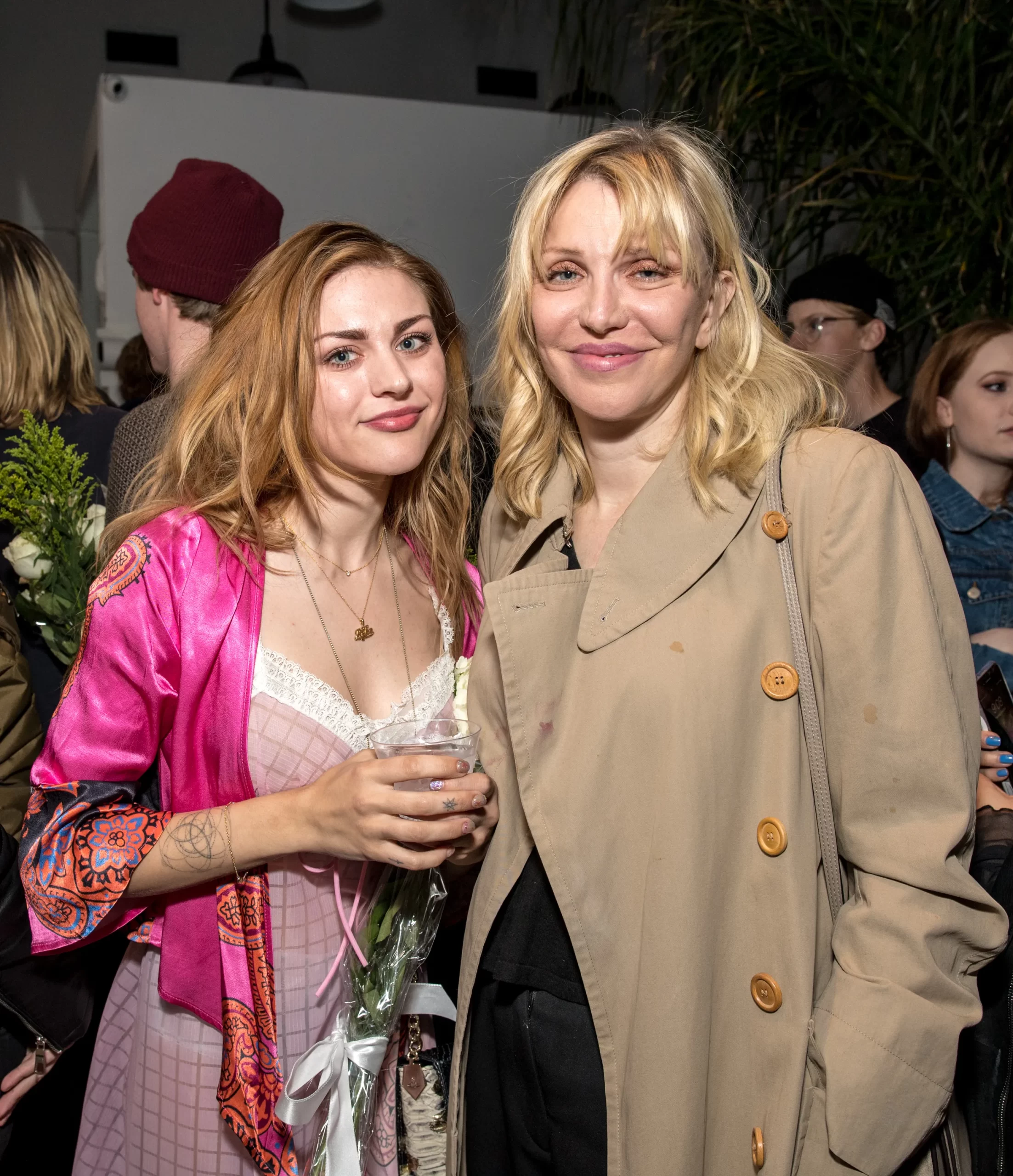 Beroemde moeders en dochters die op elkaar lijken: Frances Bean Cobain en Courtney Love