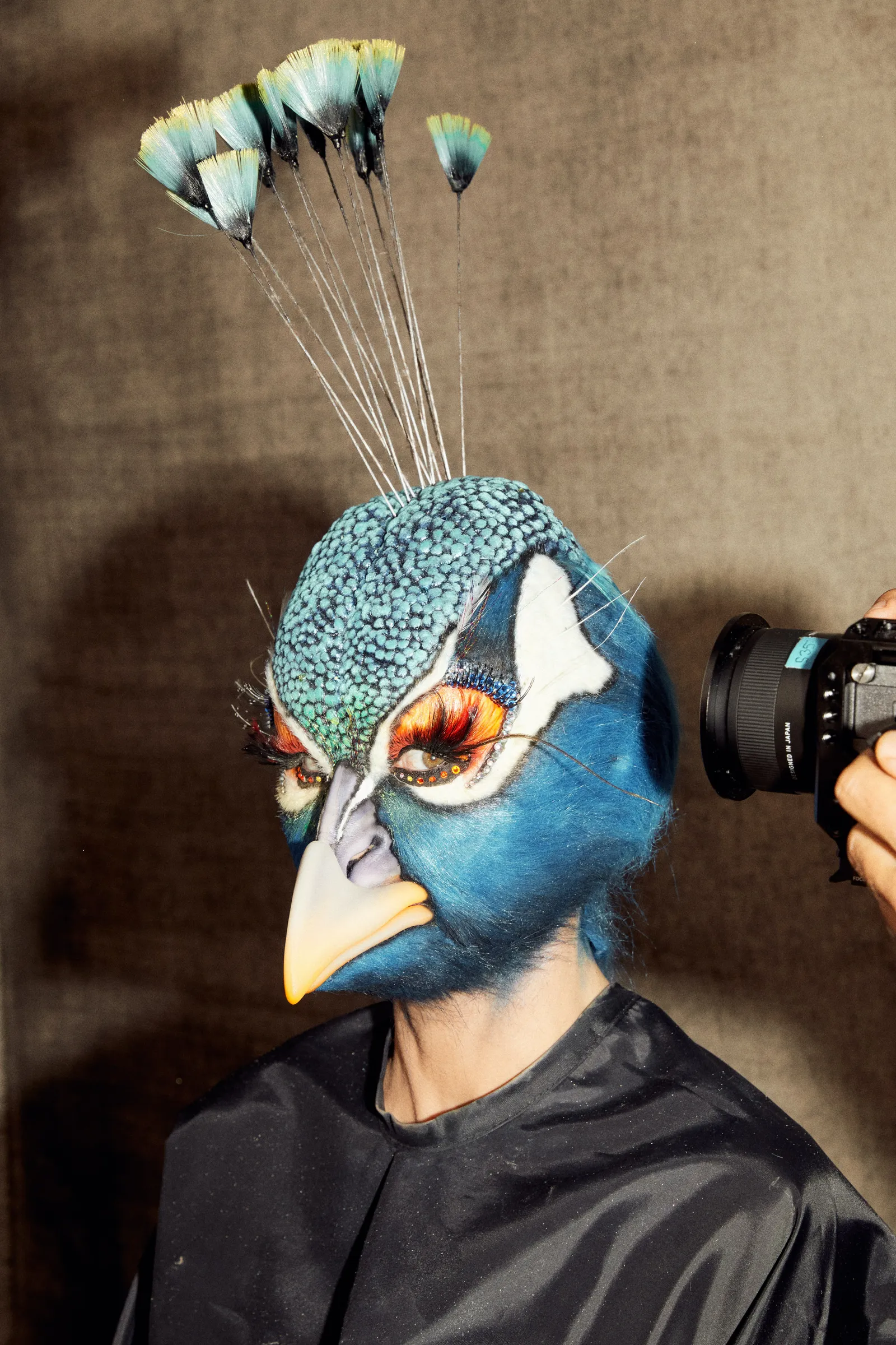 Heidi Klum transformeerde voor Halloween 2023 in een pauw