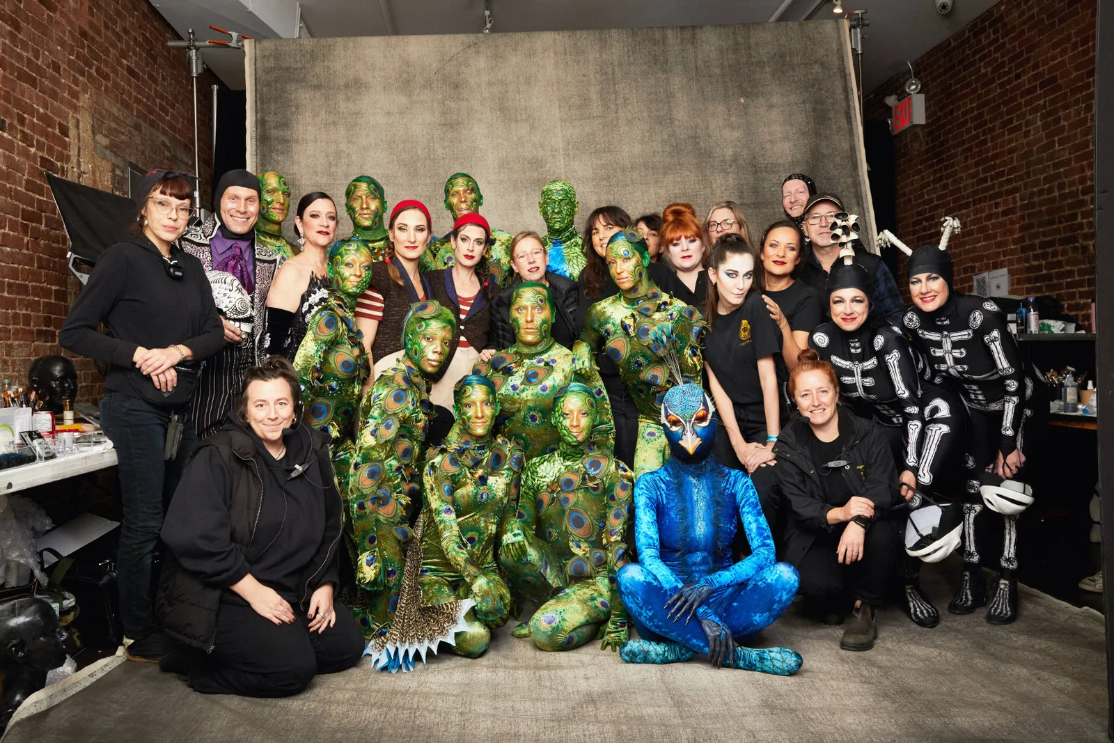 Heidi Klum transformeerde voor Halloween 2023 in een pauw