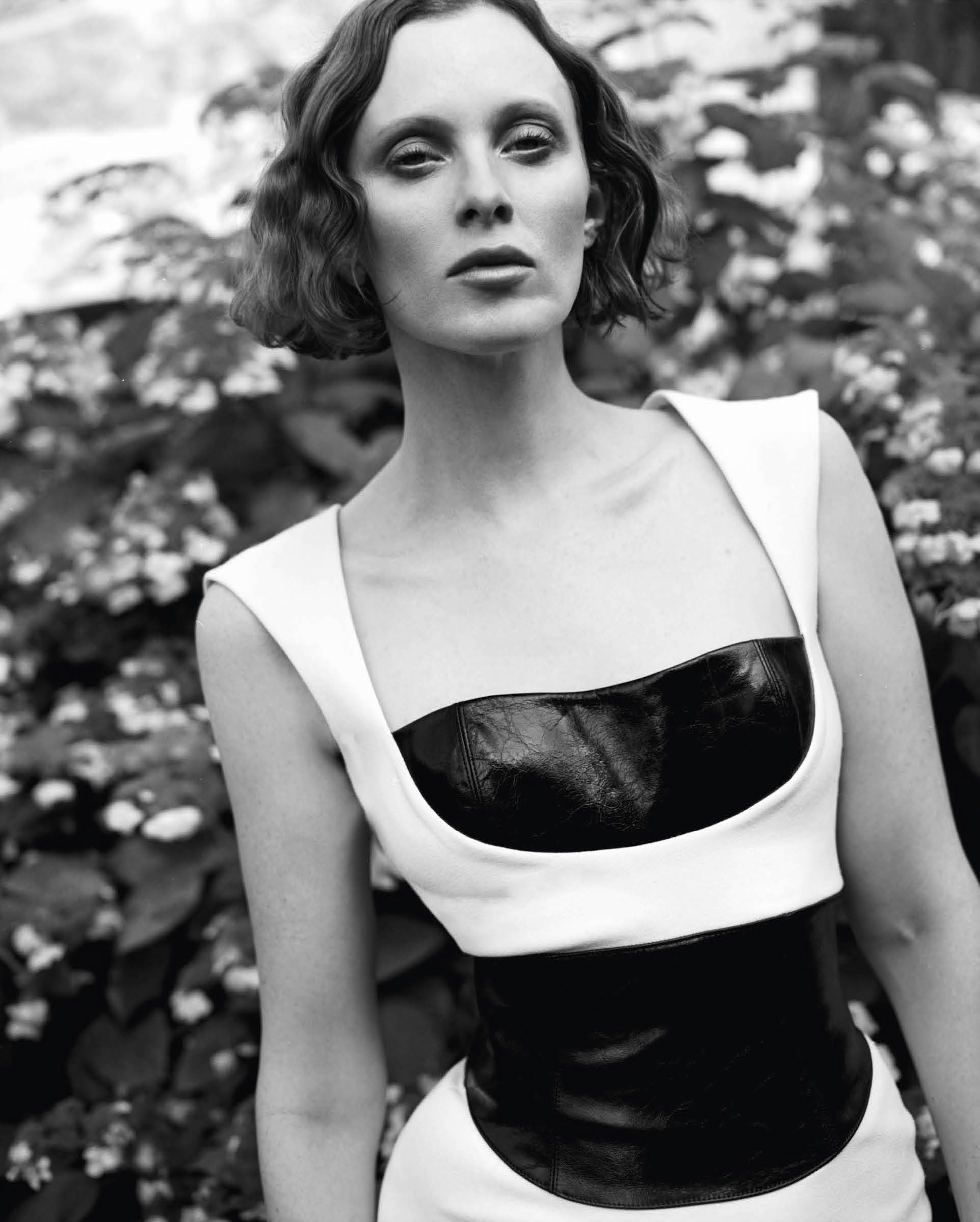 Karen Elson voor Vogue Nederland