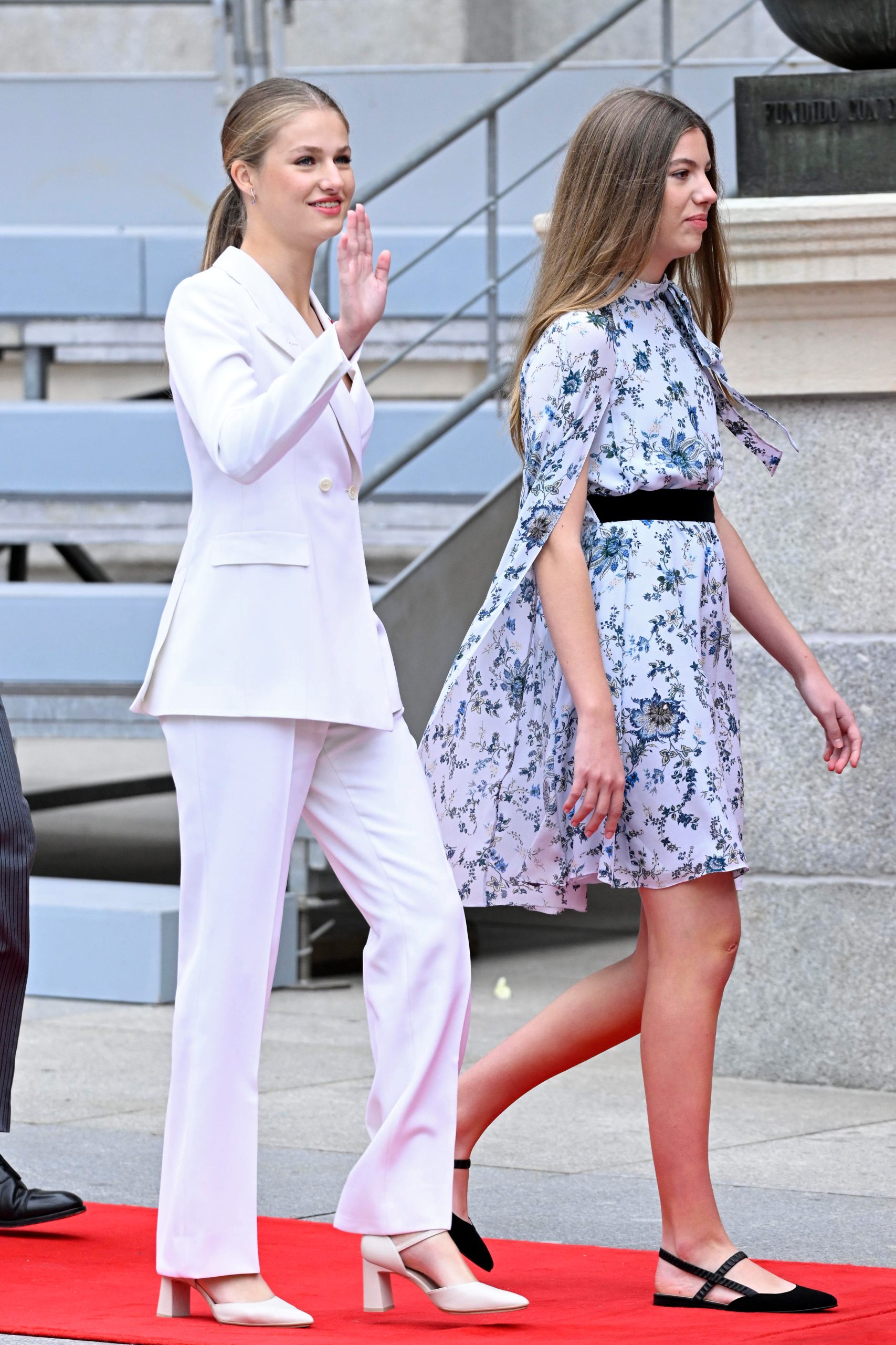 spaanse kroonprinses leonor statementpak