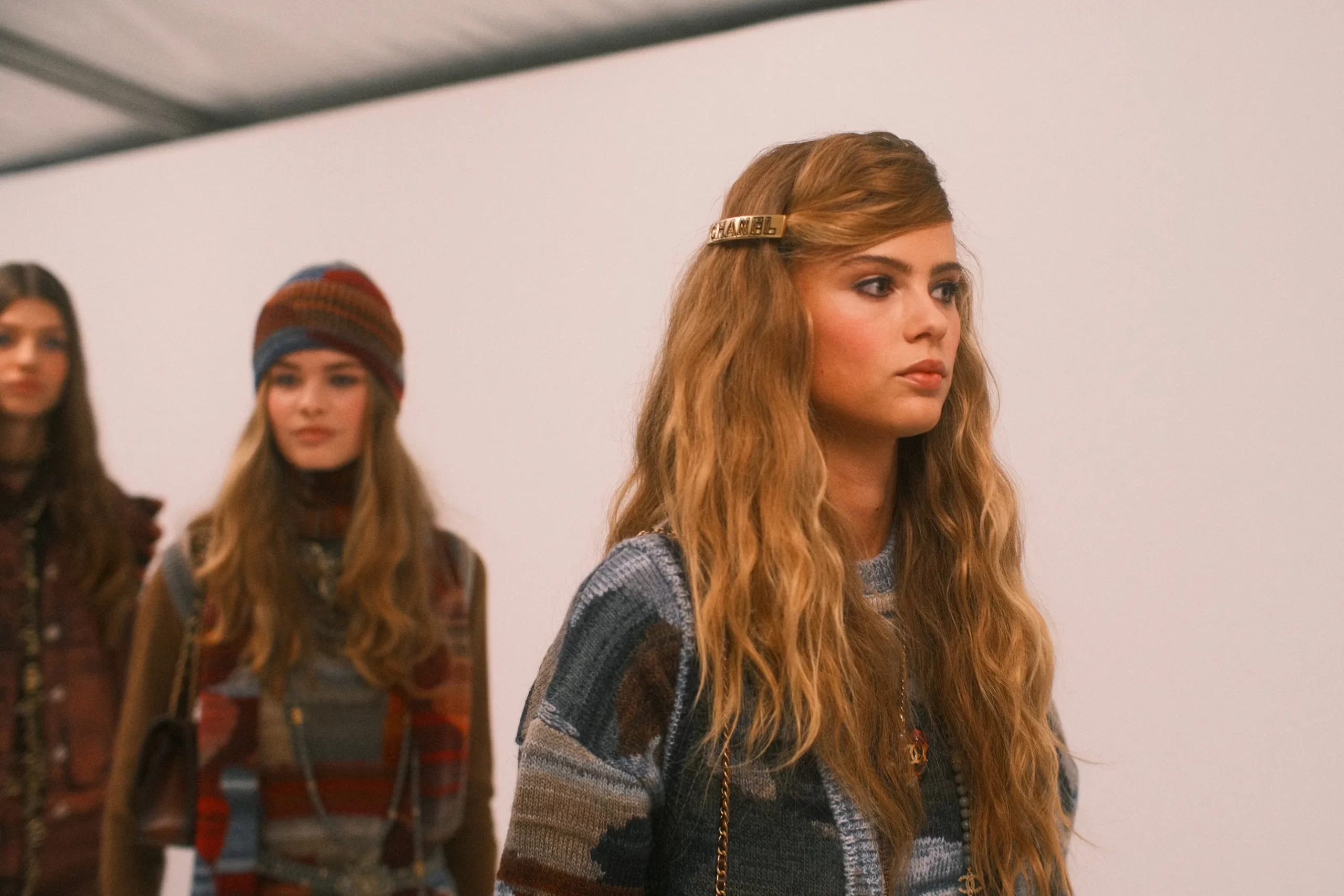 model in chanel kleding