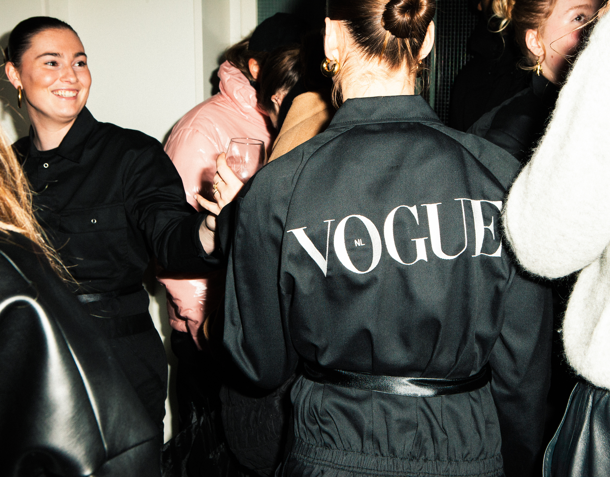 Hostesses bij de expo van Vogue x Spark Productions