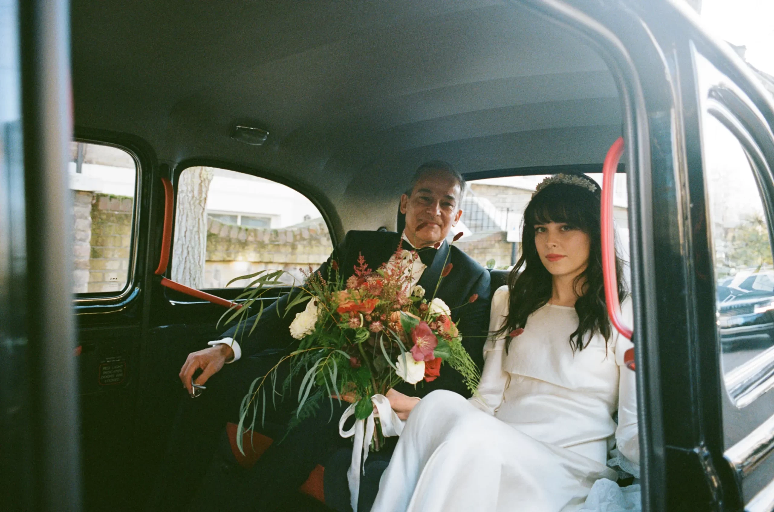 De bruiloft van Tom Odell en Georgie Somerville