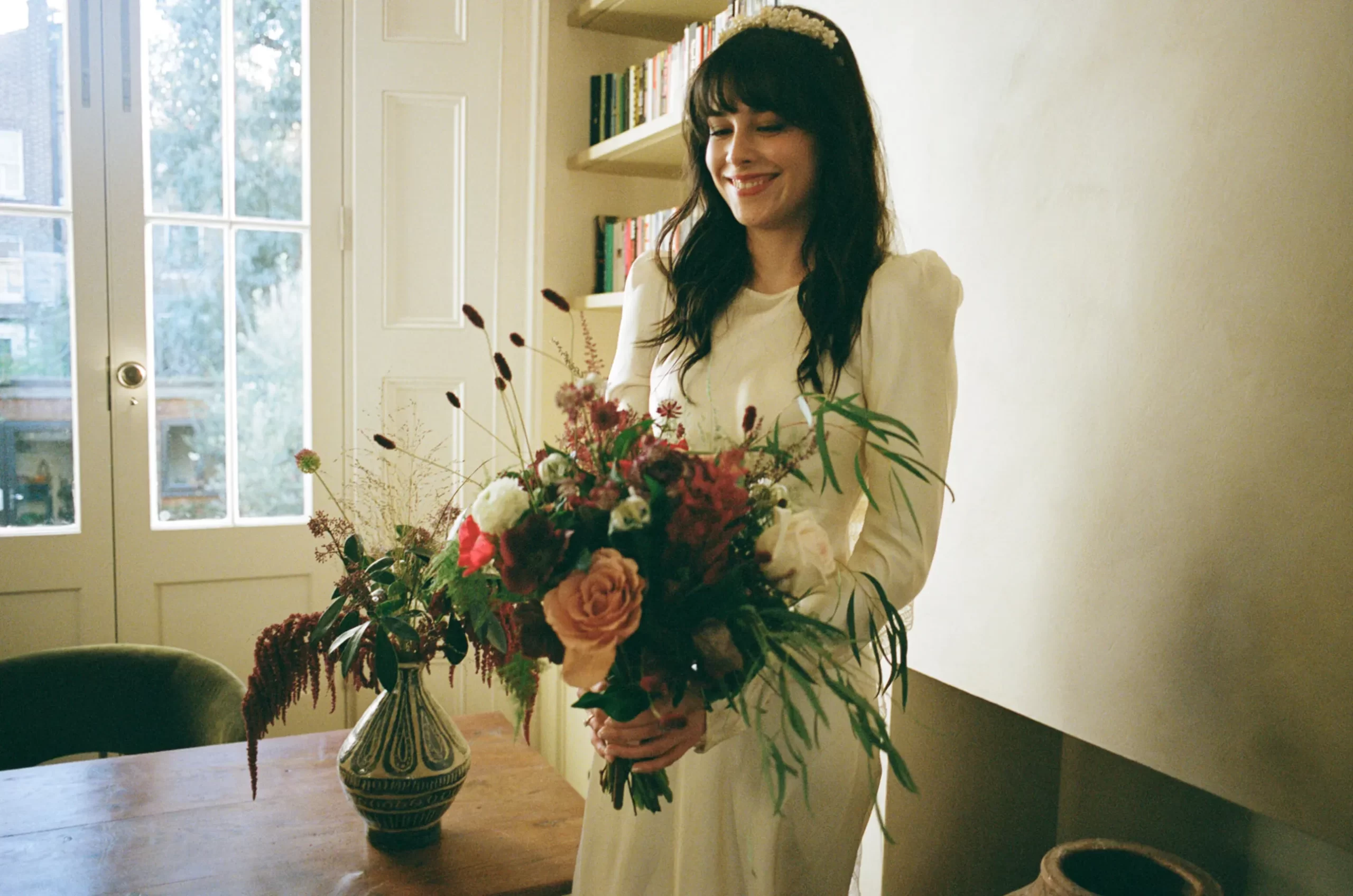 De bruiloft van Tom Odell en Georgie Somerville