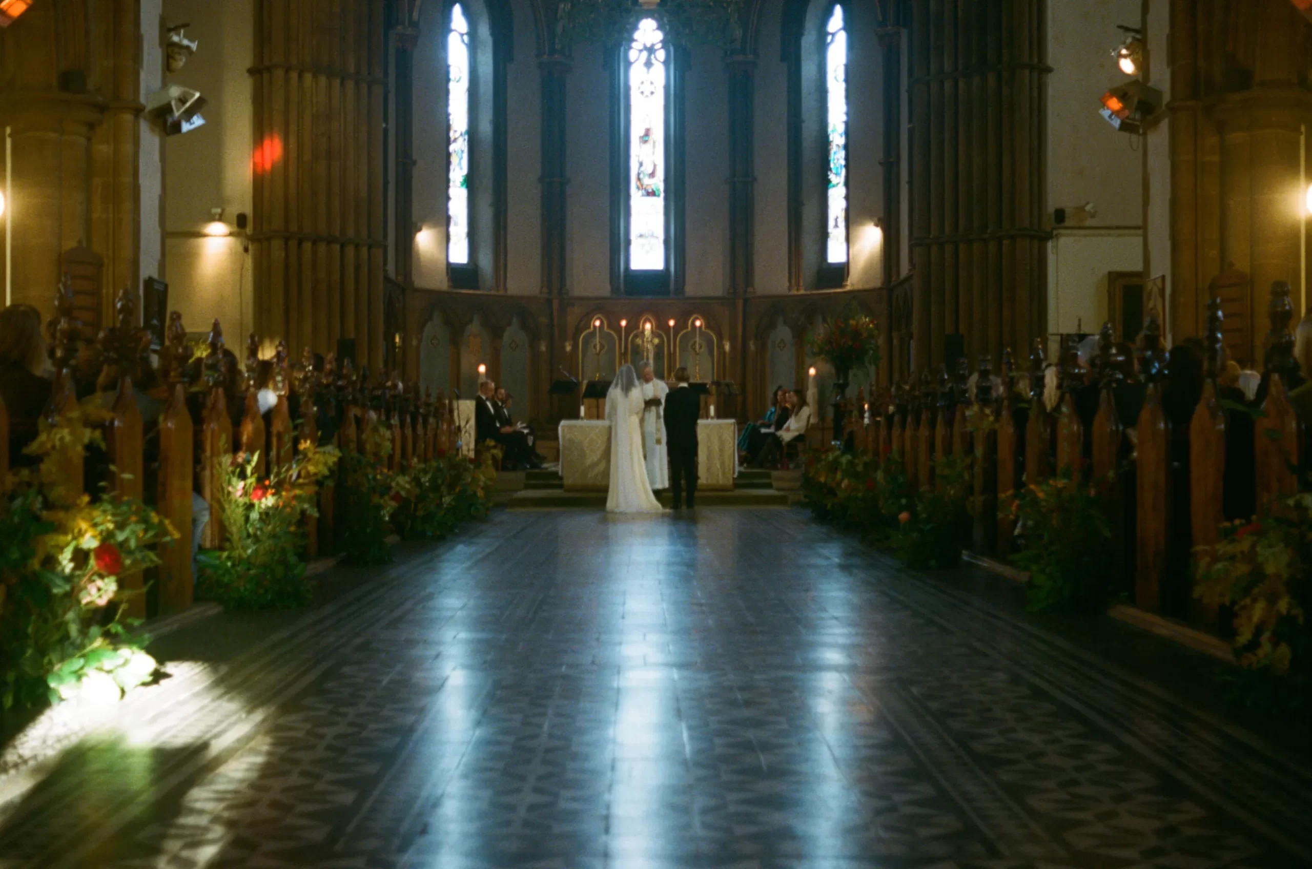 De bruiloft van Tom Odell en Georgie Somerville