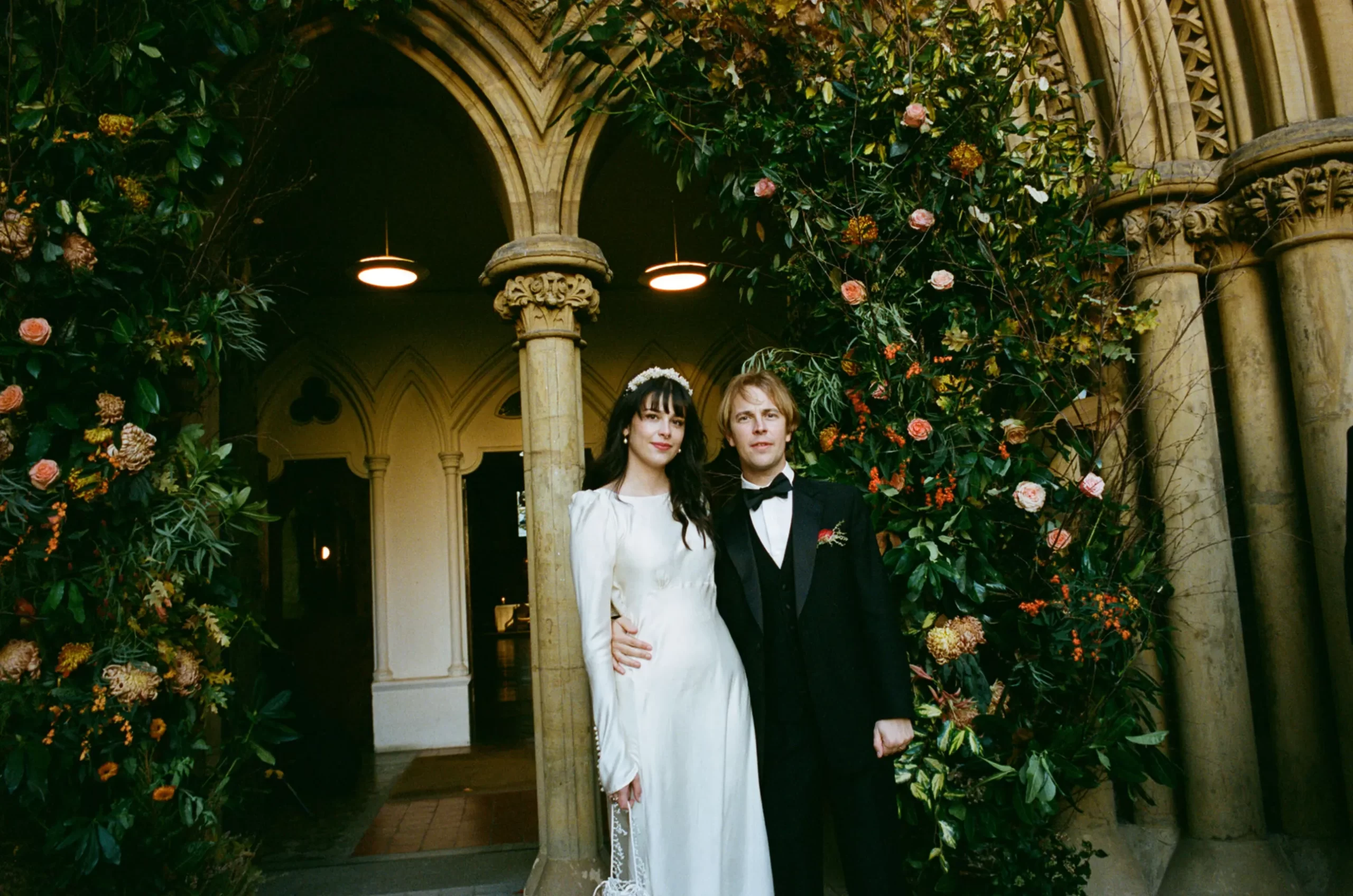 De bruiloft van Tom Odell en Georgie Somerville