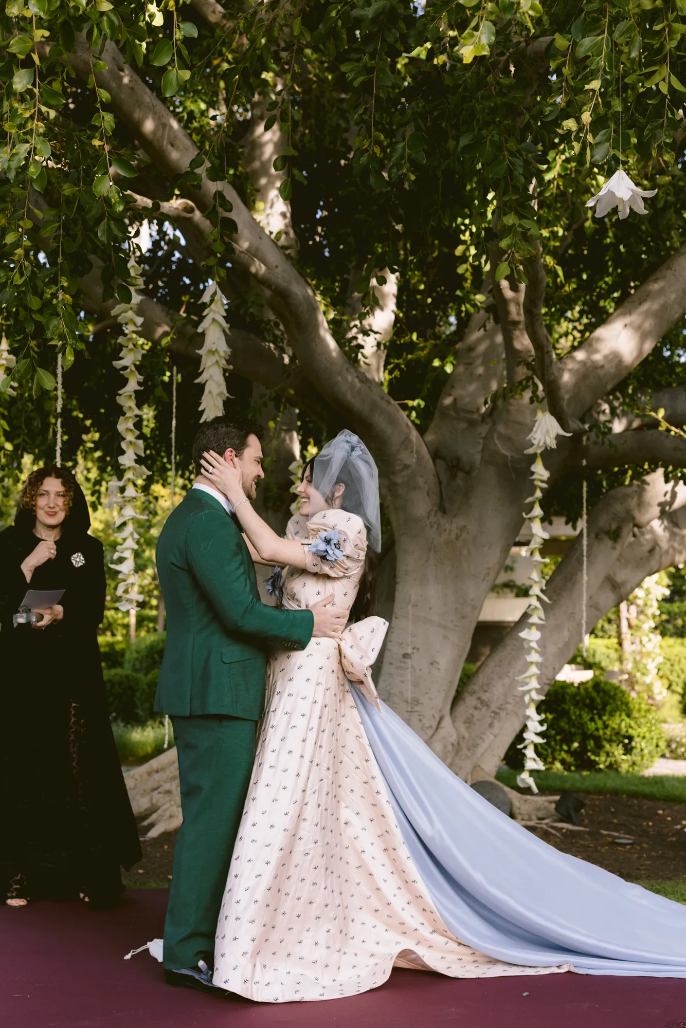 De gothic bruiloft van Meredith en Jamie