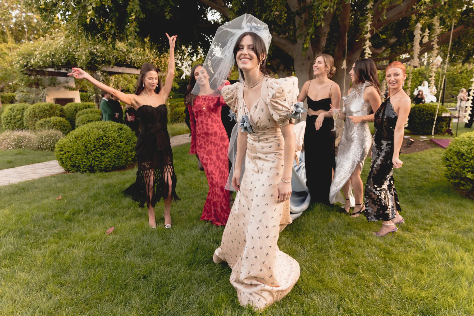 De gothic bruiloft van Meredith en Jamie