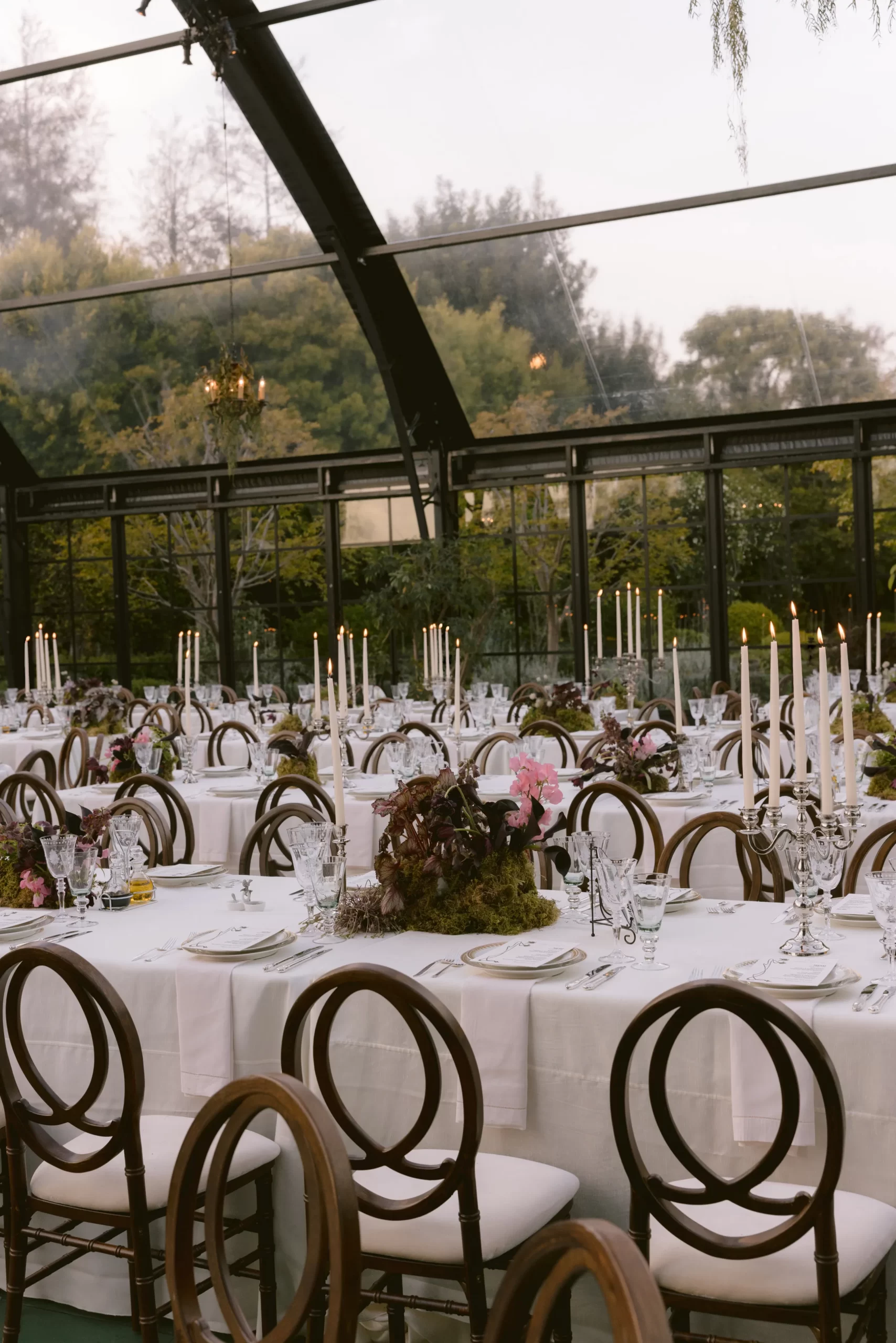 De gothic bruiloft van Meredith en Jamie