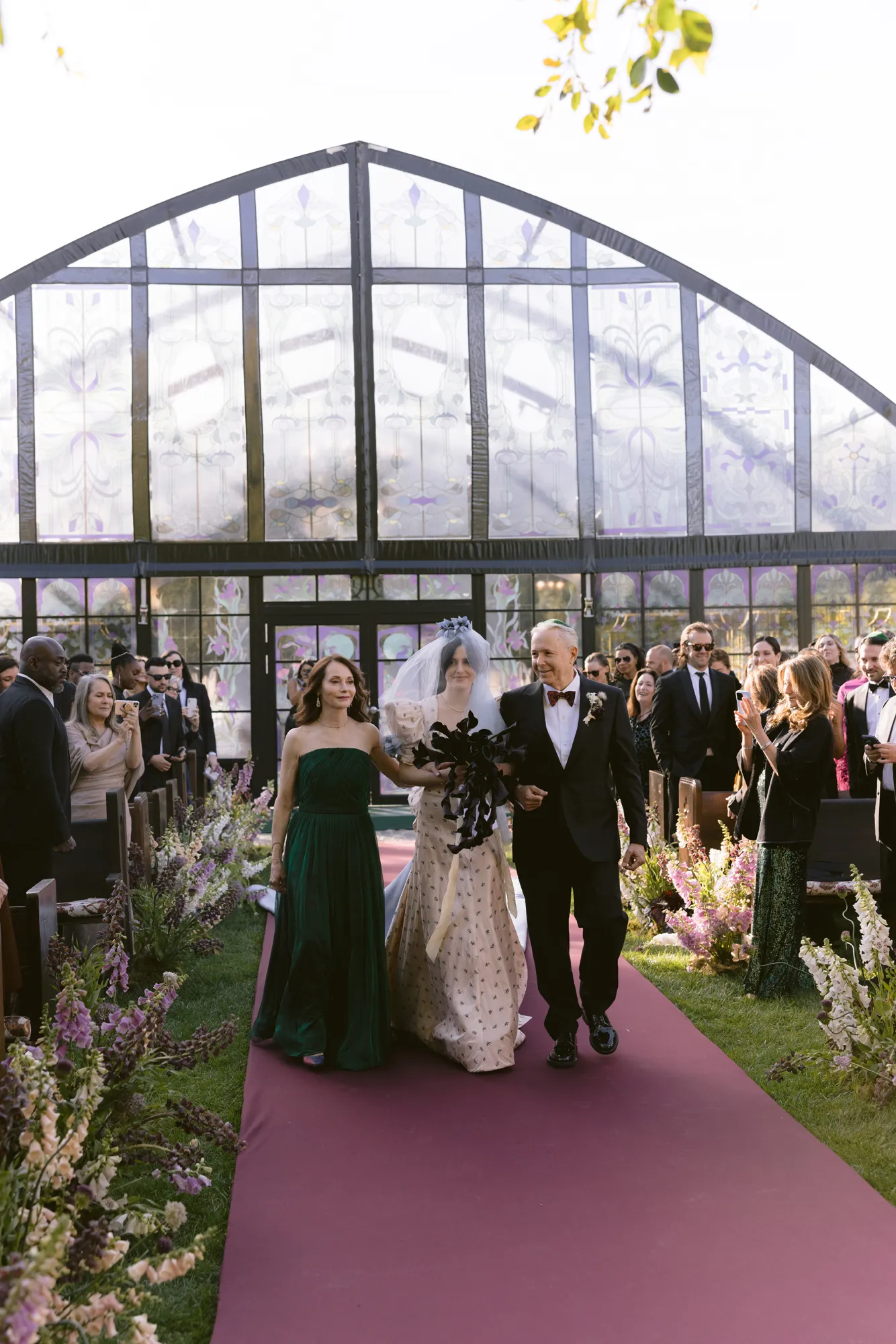 De gothic bruiloft van Meredith en Jamie