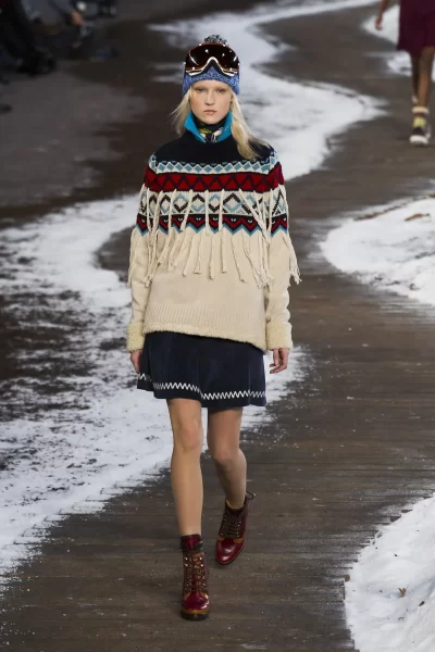 deze-stijlvolle-kersttruien-met-een-twist-zijn-perfect-voor-de-feestdagen-278550