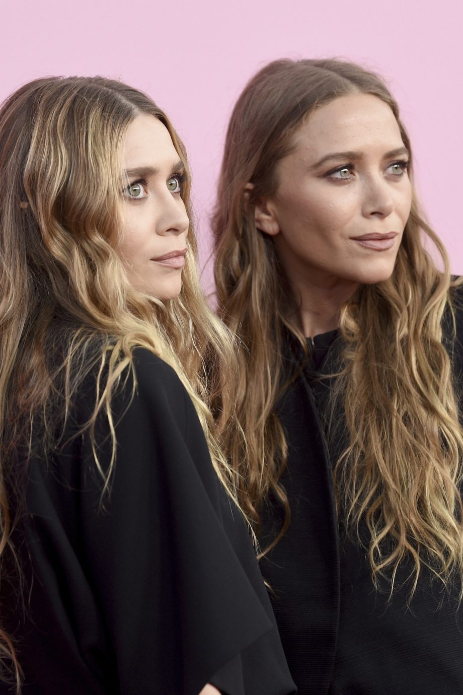 van-kindsterretjes-naar-creative-directors-hoe-de-olsen-twins-hun-mode-imperium-opbouwden-280258