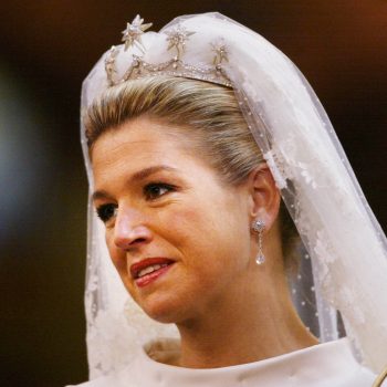 dit-is-het-verhaal-achter-de-valentino-trouwjurk-van-koningin-maxima-381063