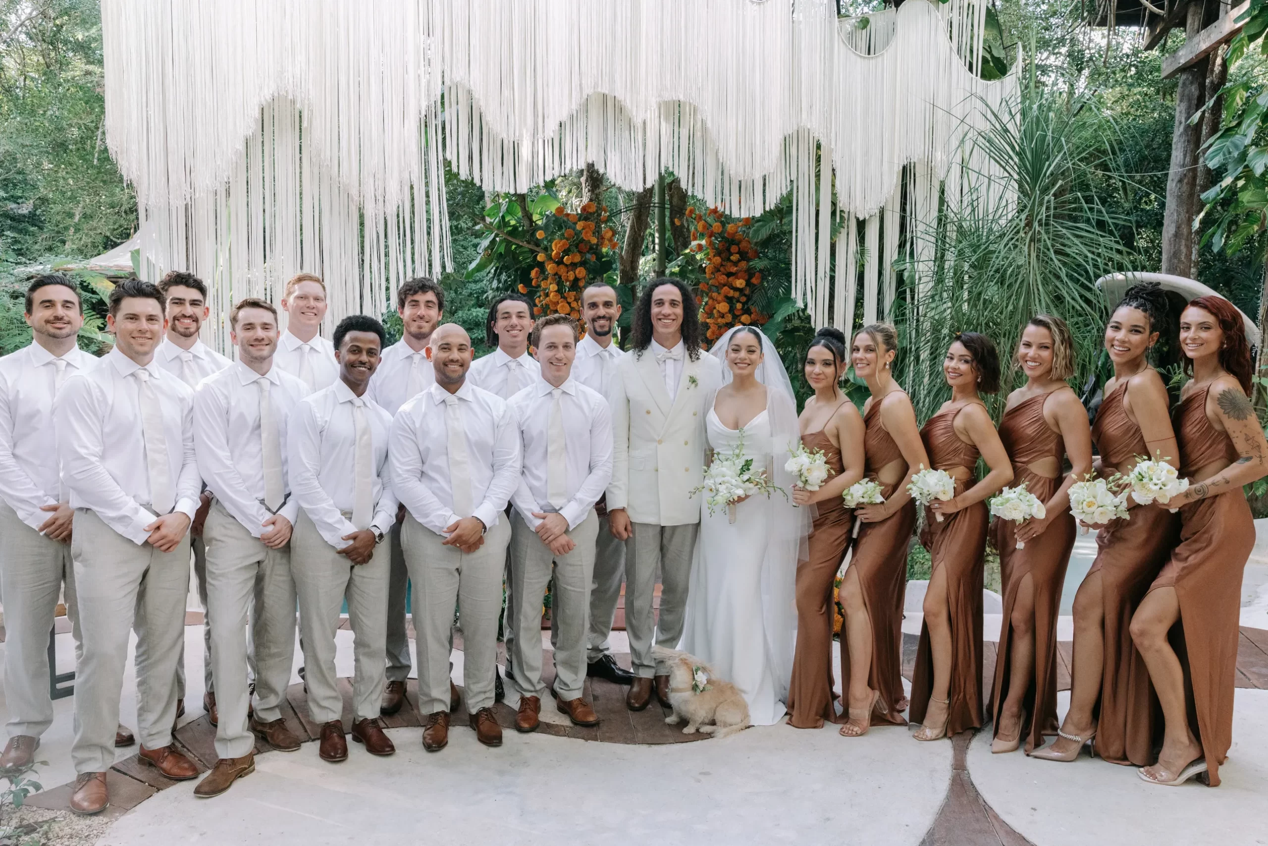 De bruiloft van Vanessa Hudgens