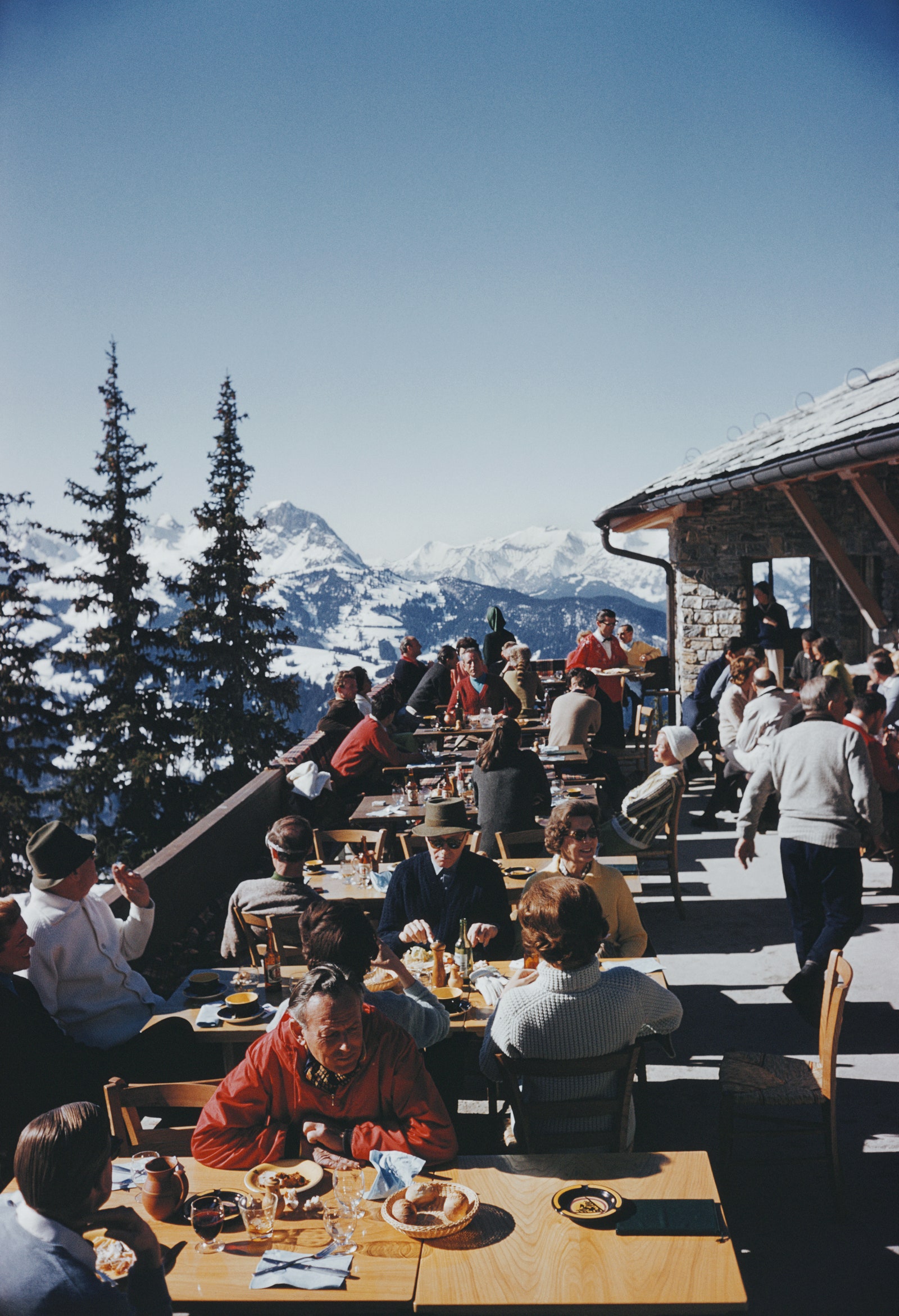 Een restaurant op de hoogten van Gstaad in 1961