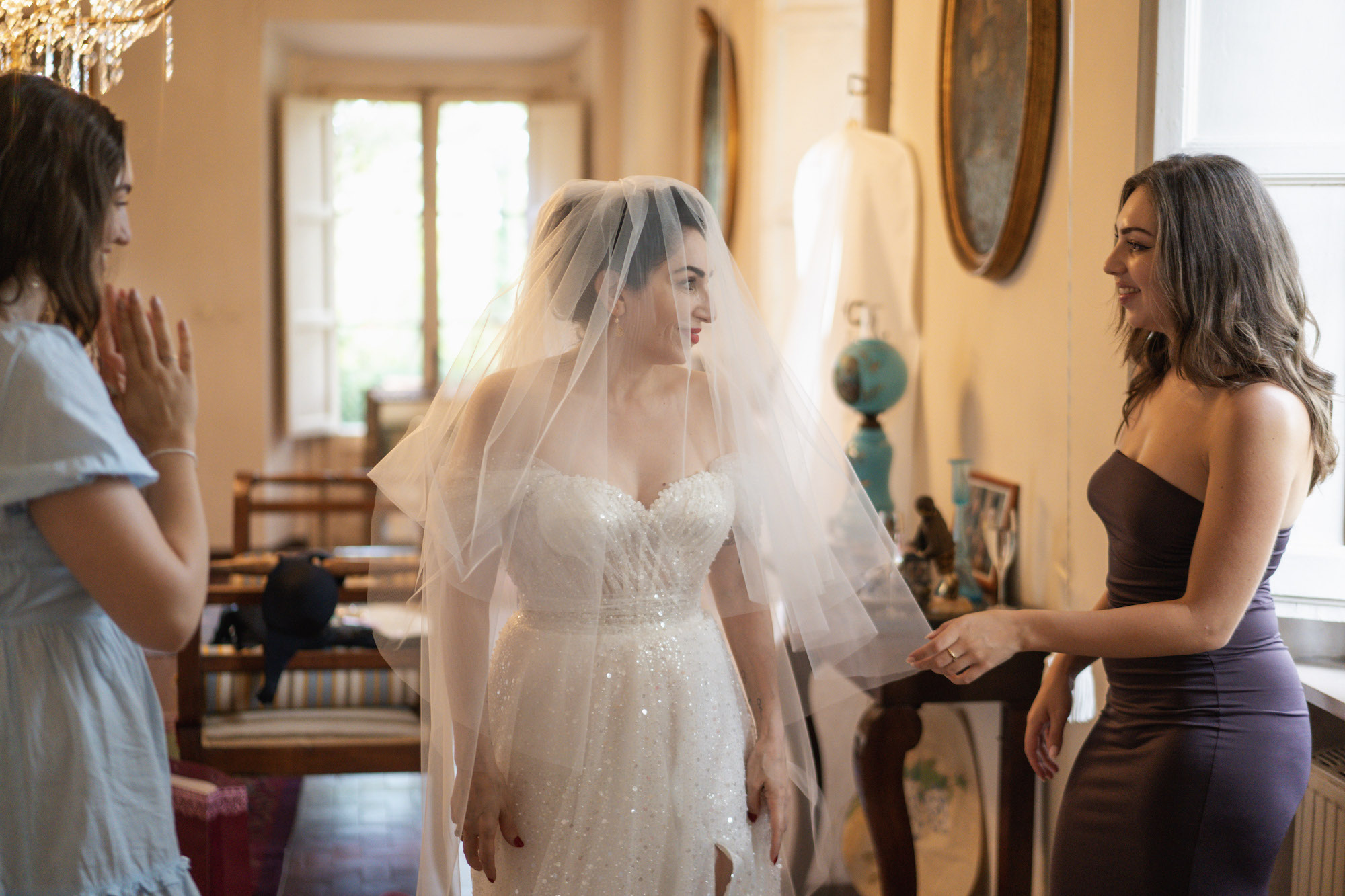 De bruid op haar trouwdag