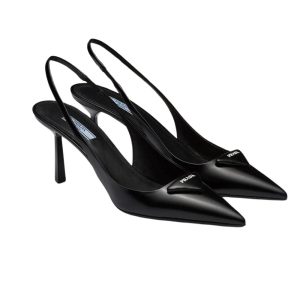 zwarte slingbacks van prada
