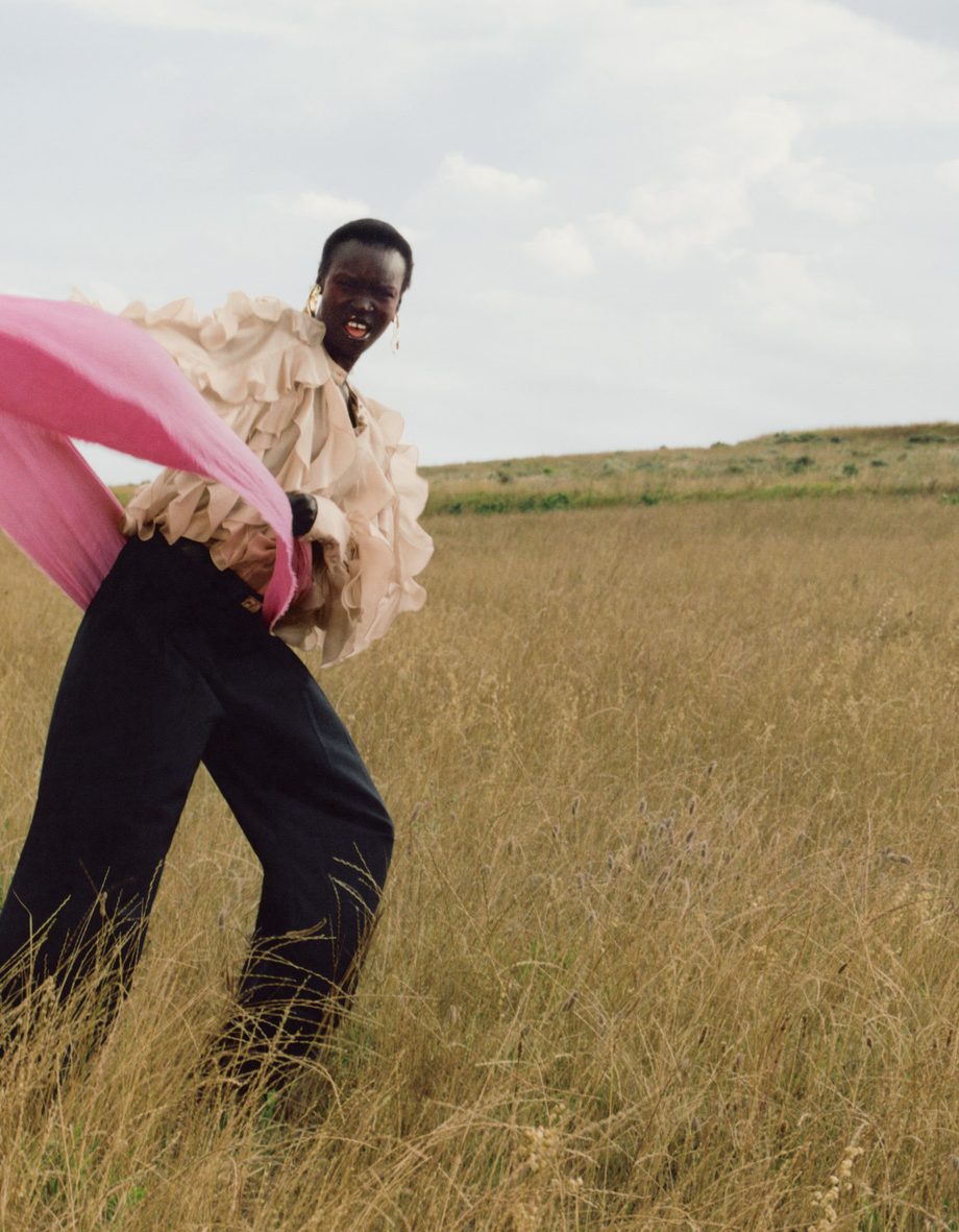 topmodel-alek-wek-is-het-nieuwe-gezicht-van-dit-high-street-merk-stijl-is-als-creativiteit-het-is-wat-je-er-zelf-van-maakt-283842