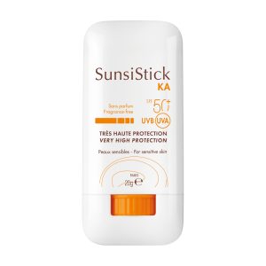 SunsiStick van Avène is een van de beautyproducten om mee te nemen op wintersport