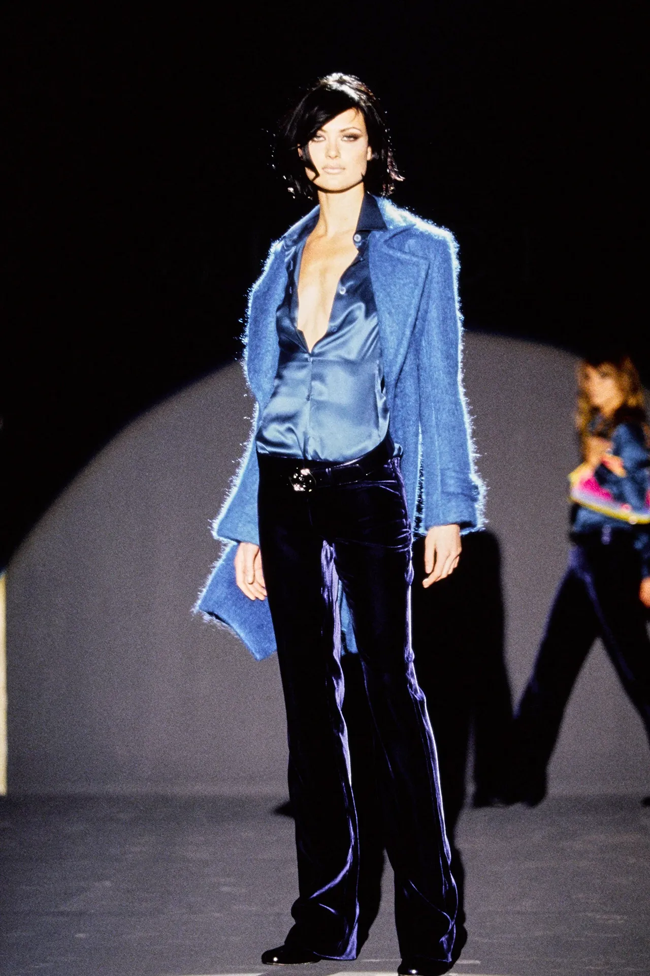 "Mob-Wife" esthetiek op de runway bij Gucci herfst/winter 1995