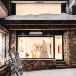 Een van de designerpop-ups deze winter: de winkel van Jacquemus in Courchevel