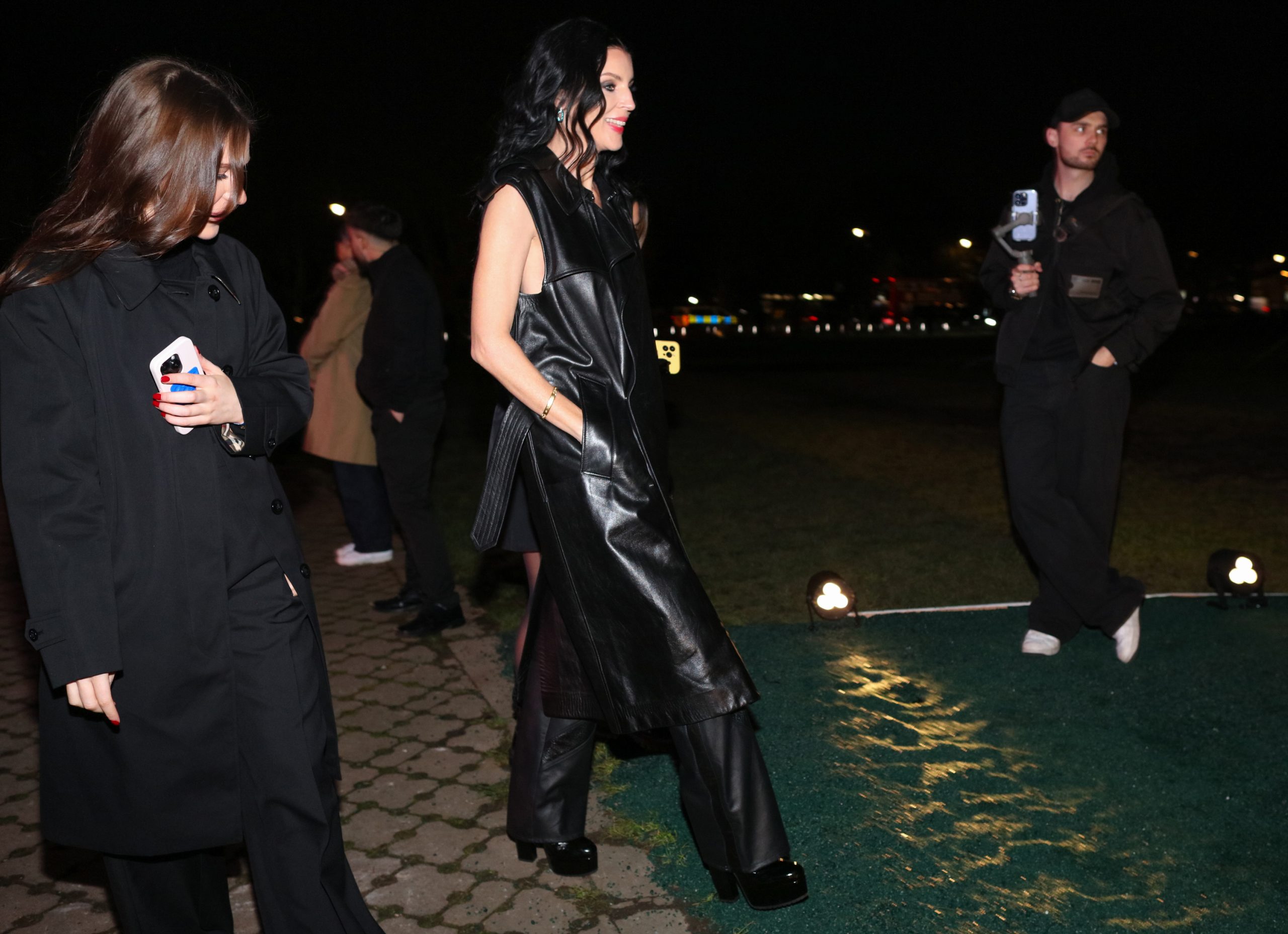 London Fashion Week streetstyle lakleren schoenen trend