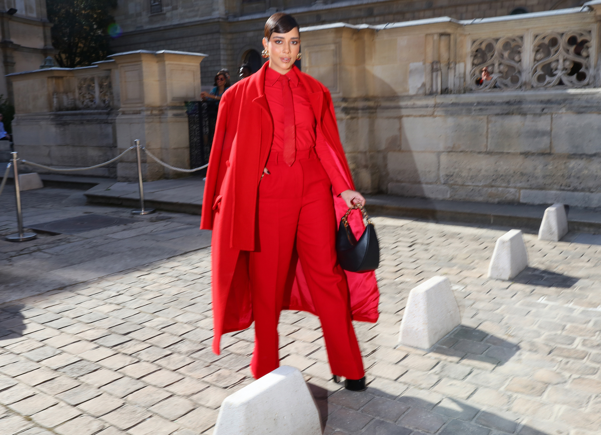 Streetstyle buiten bij de Valentino-show