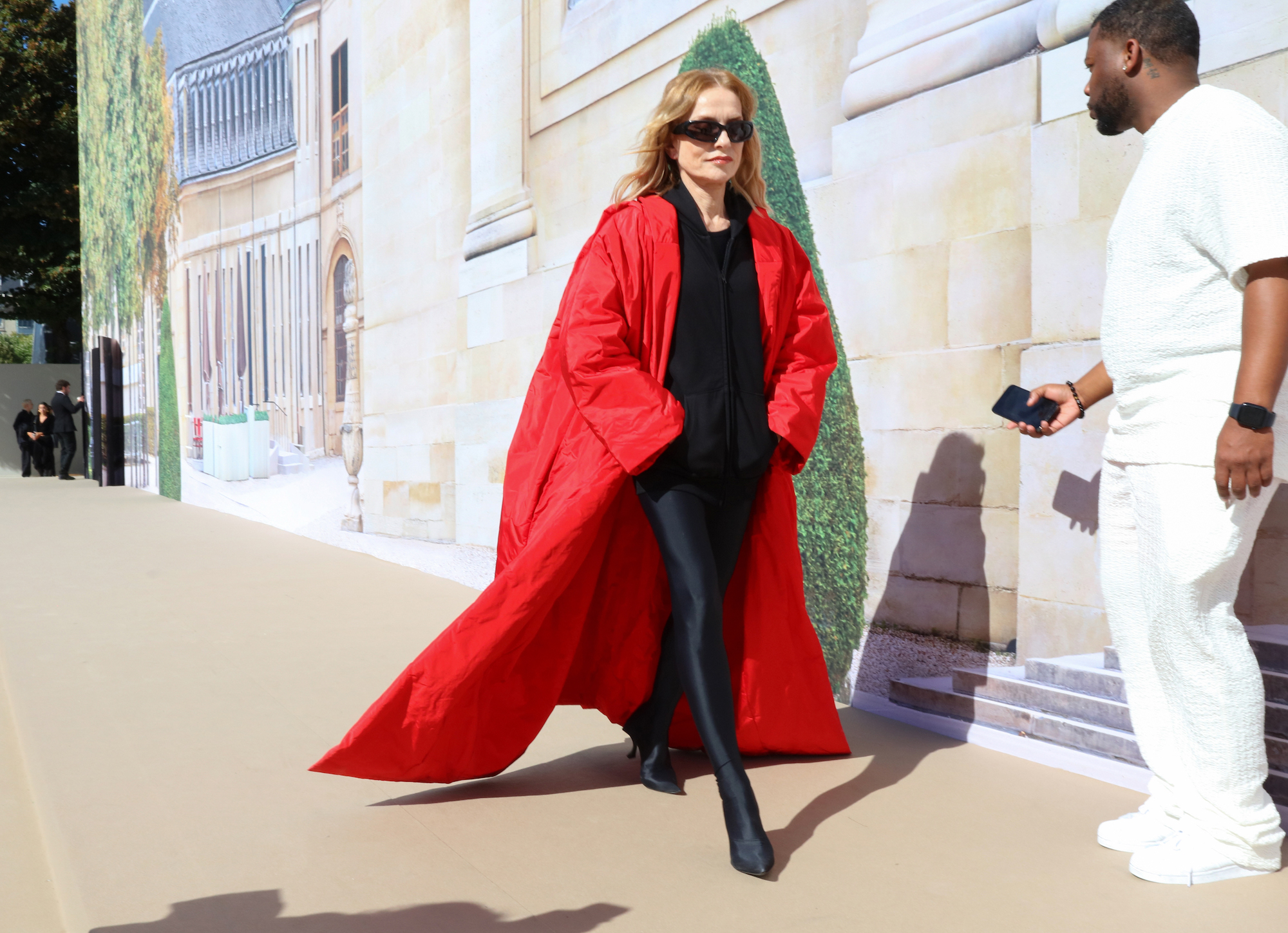 Roze en rode streetstylelooks voor Valentijnsdag