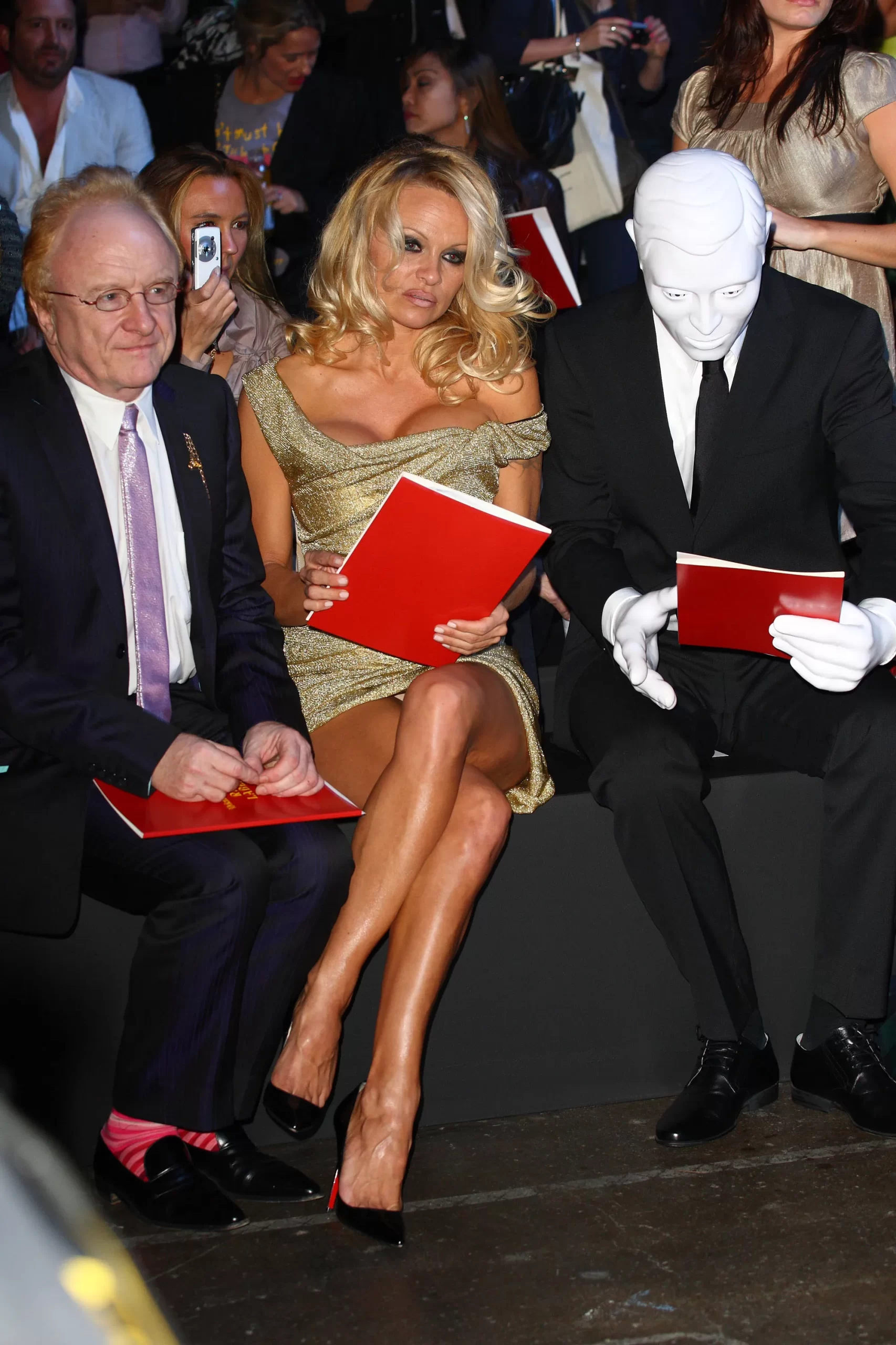 Pamela Anderson wootn de Vivienne Westwood show bij in de Brompton Hall in september 2008.