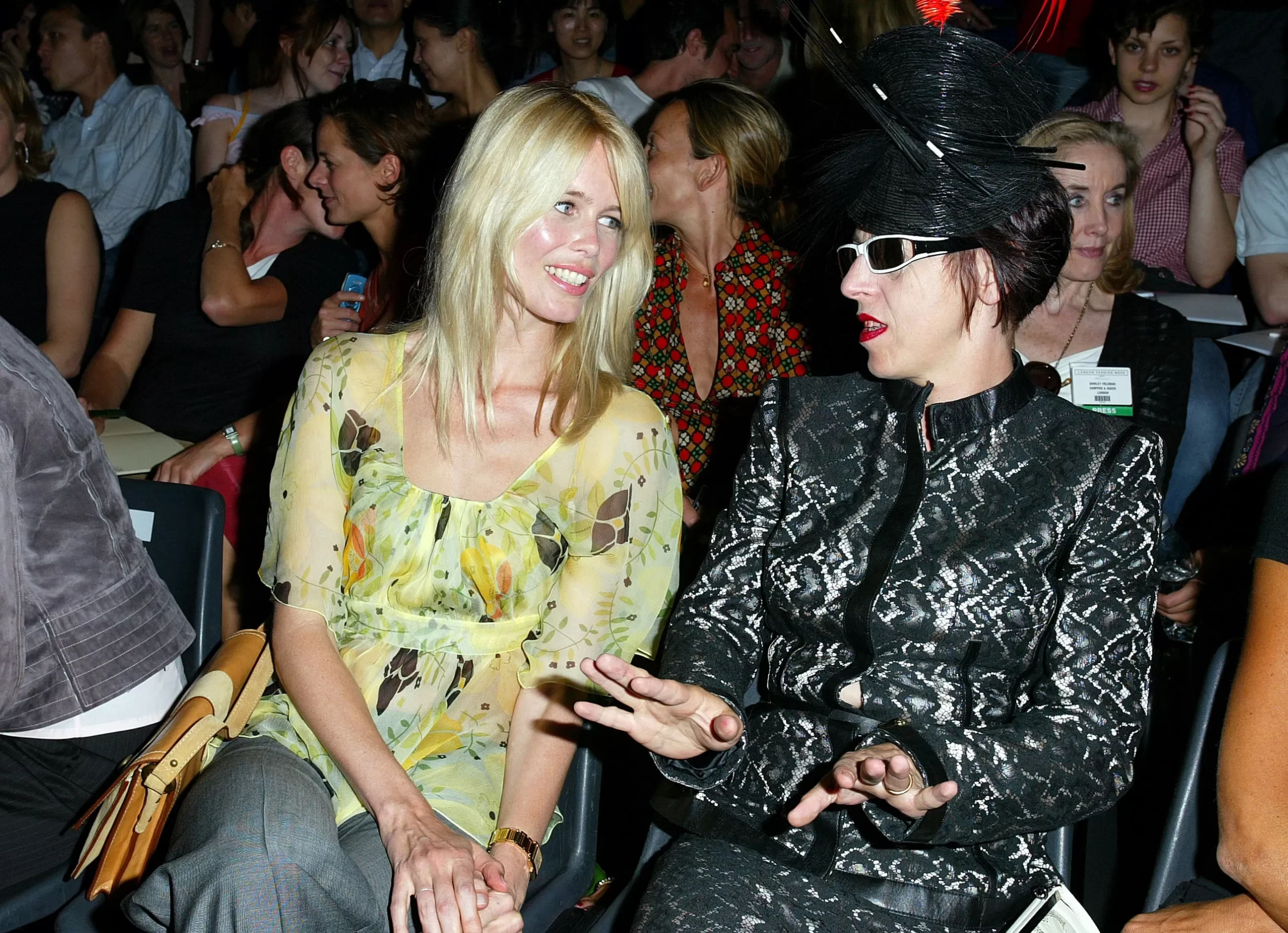 Claudia Schiffer en Isabella Blowbij de Boudicca show.