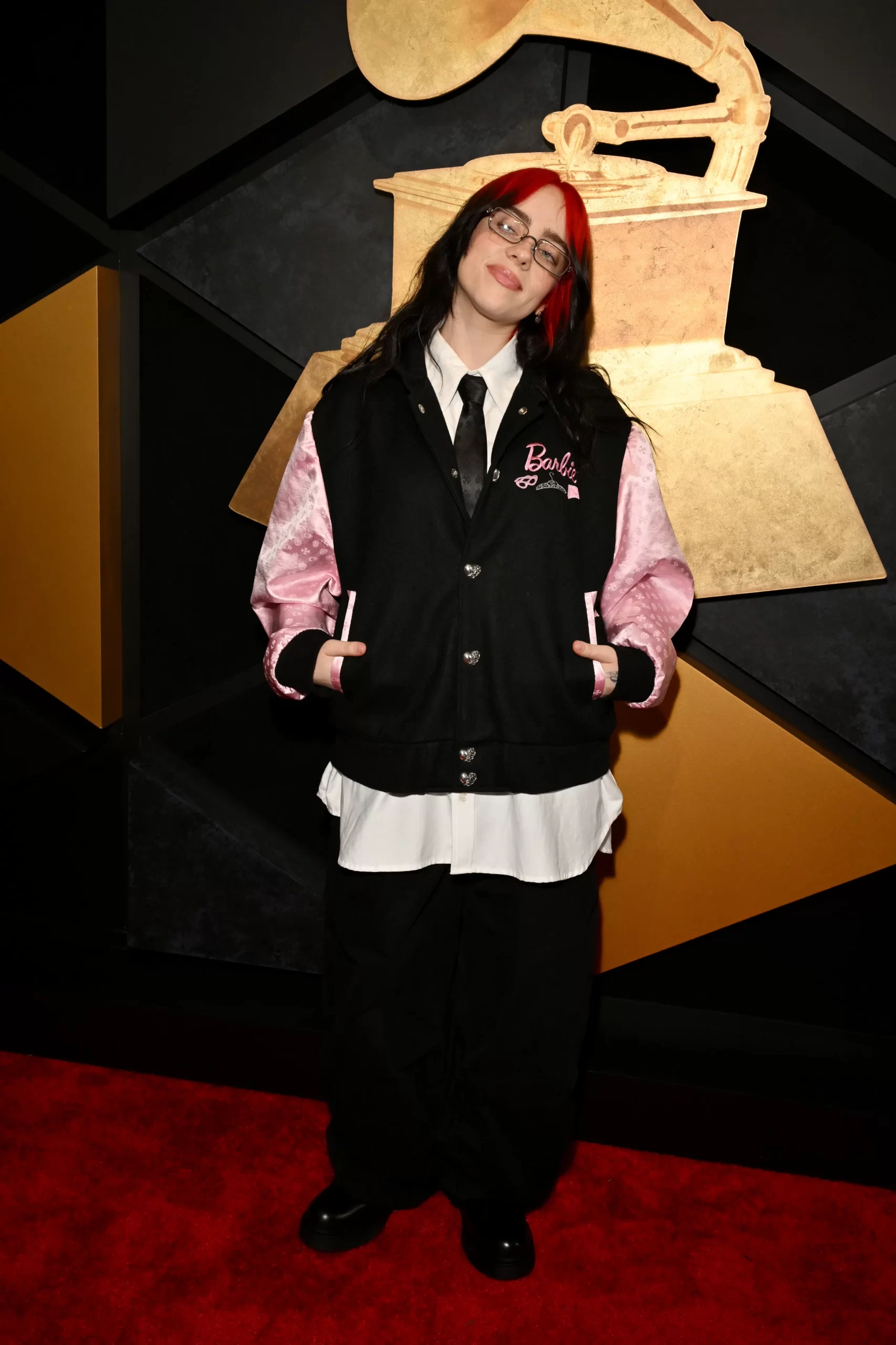 Billie Eilish draagt een van de beste looks van de Grammy Awards 2024