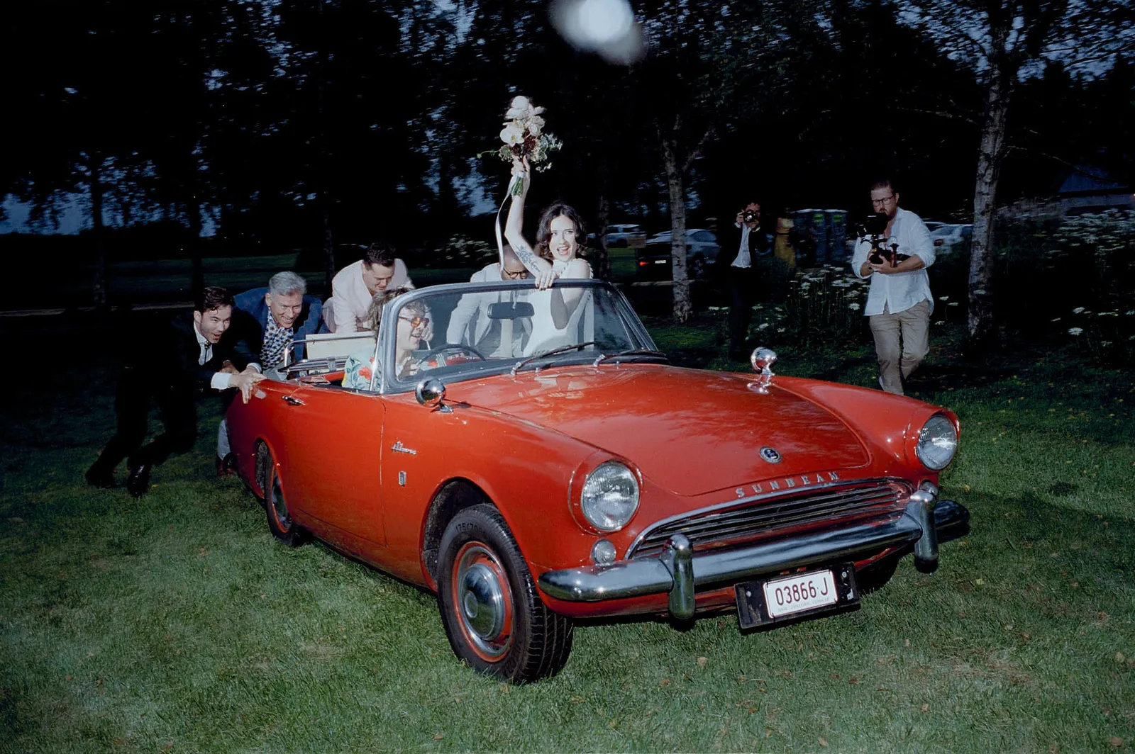 De bruiloft van Alex Pratt en Jamie Preisz