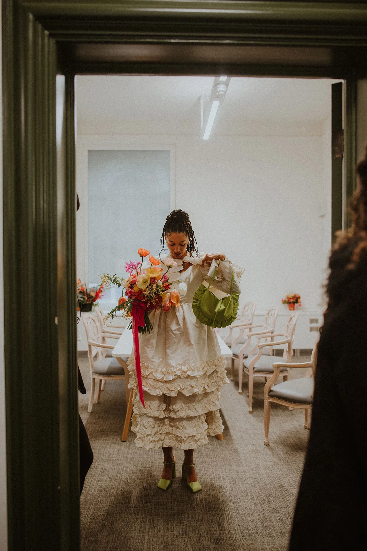 Raine Allen-Miller op haar trouwdag