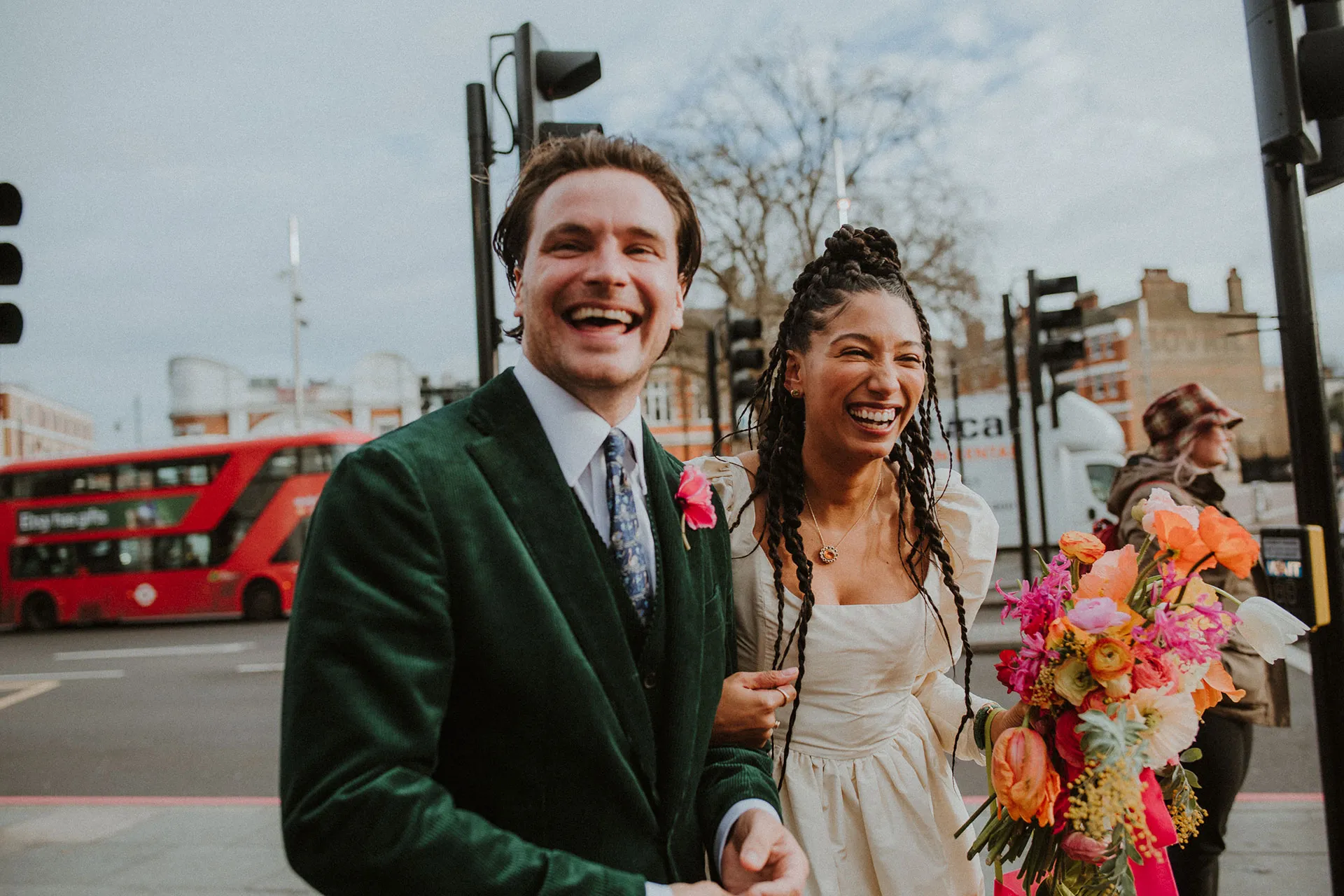Raine en Freddie op hun trouwdag