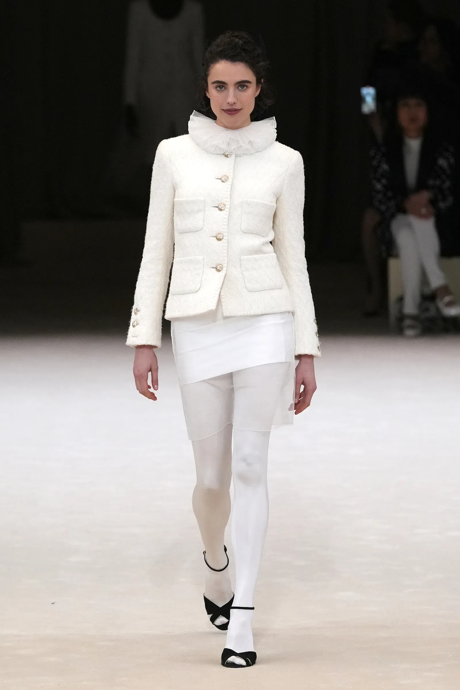 Chanel lente/zomer 2024-coutureshow met witte panty