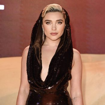 florence-pugh-is-een-intergalactische-keizerin-op-de-rode-loper-van-dune-part-two-286535