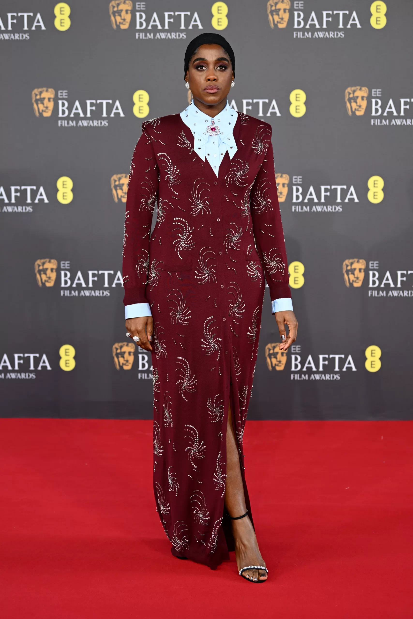 Lashana Lynch in Prada bij de BAFTA's 2024