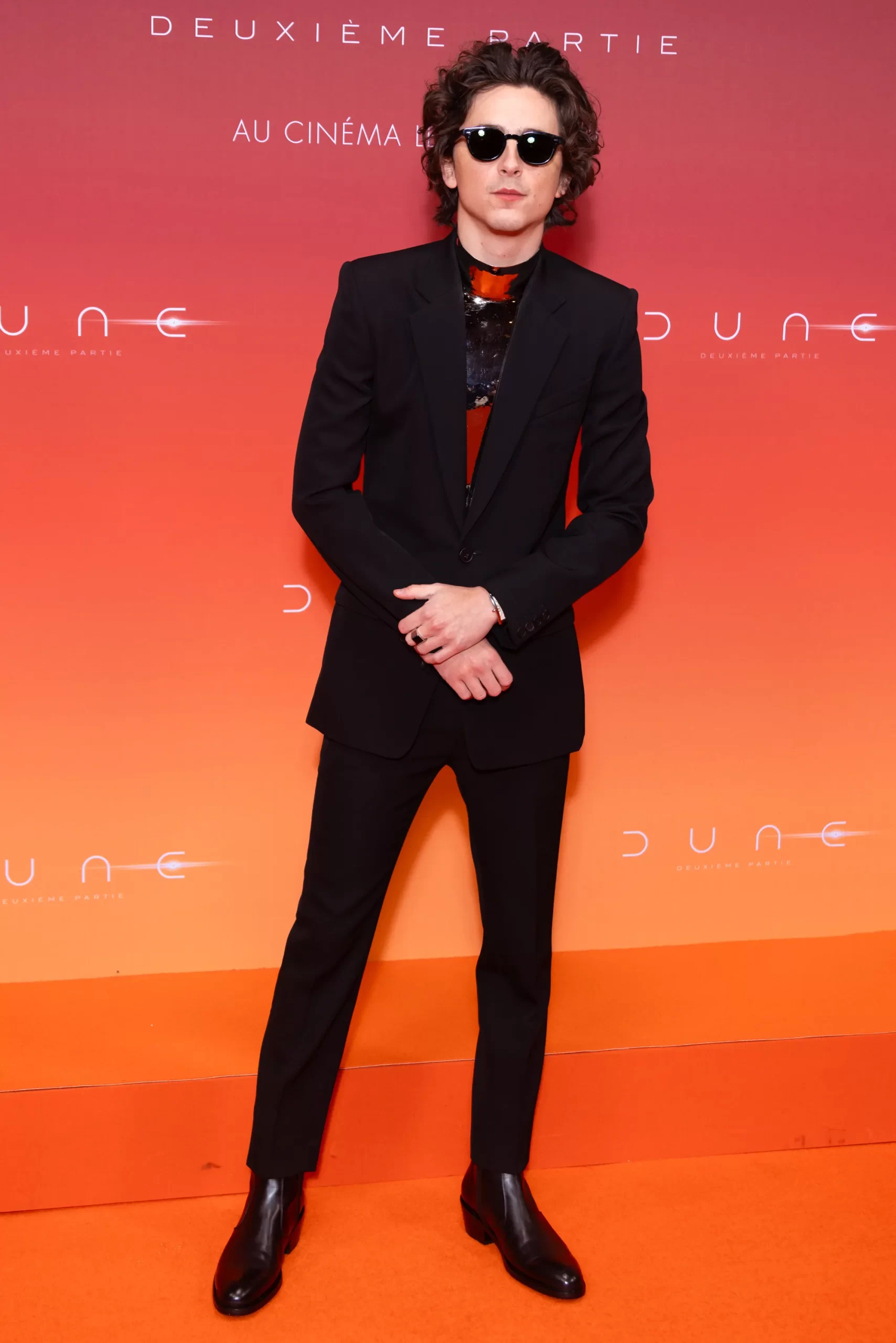 Timothée Chalamet in een van zijn beste looks op de rode loper van Dune: Part Two