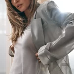 Gisele Bündchen in de campagnebeelden van Boss lente/zomer 2024.