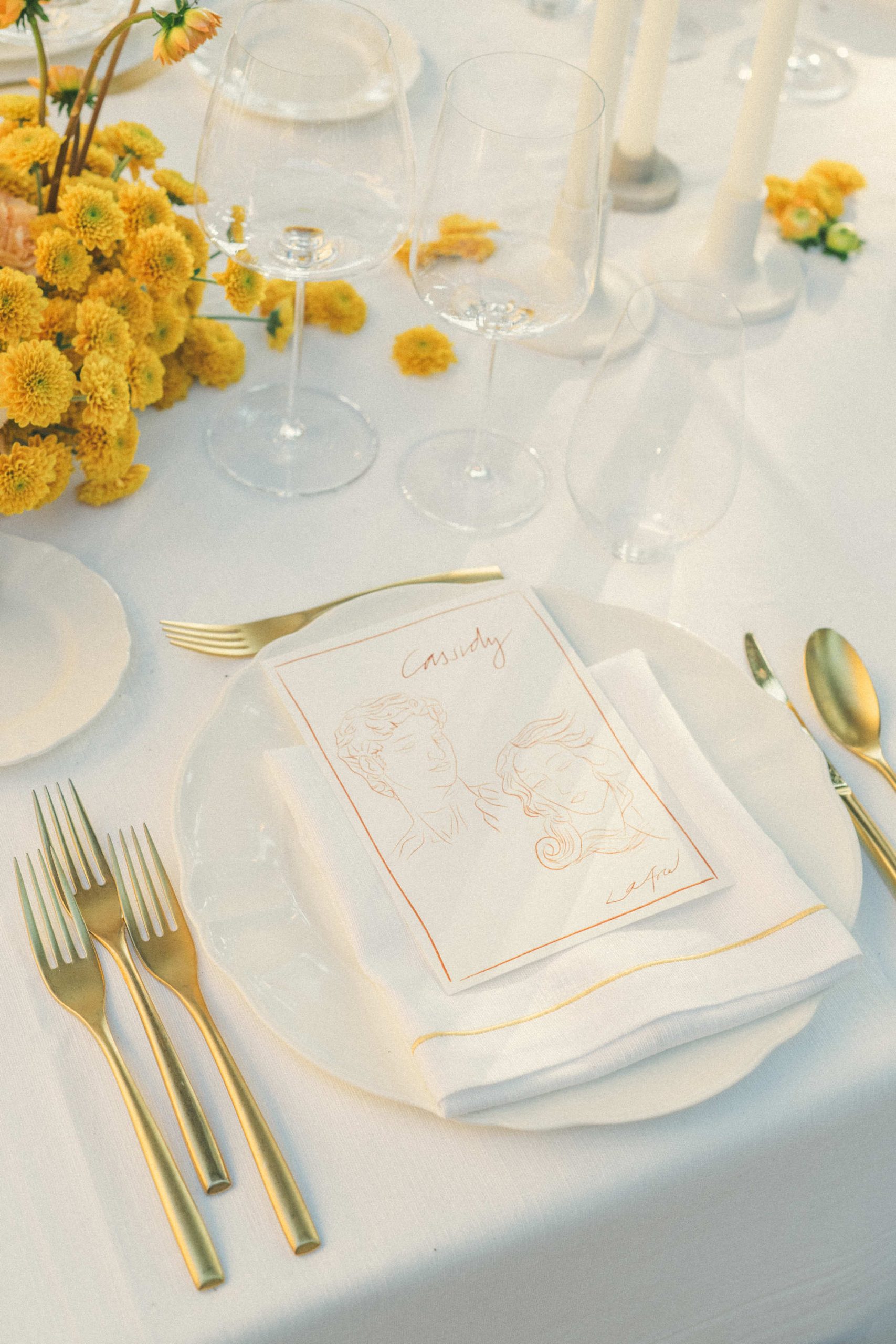 De bruiloft van Samantha en Justin in de villa uit Succession