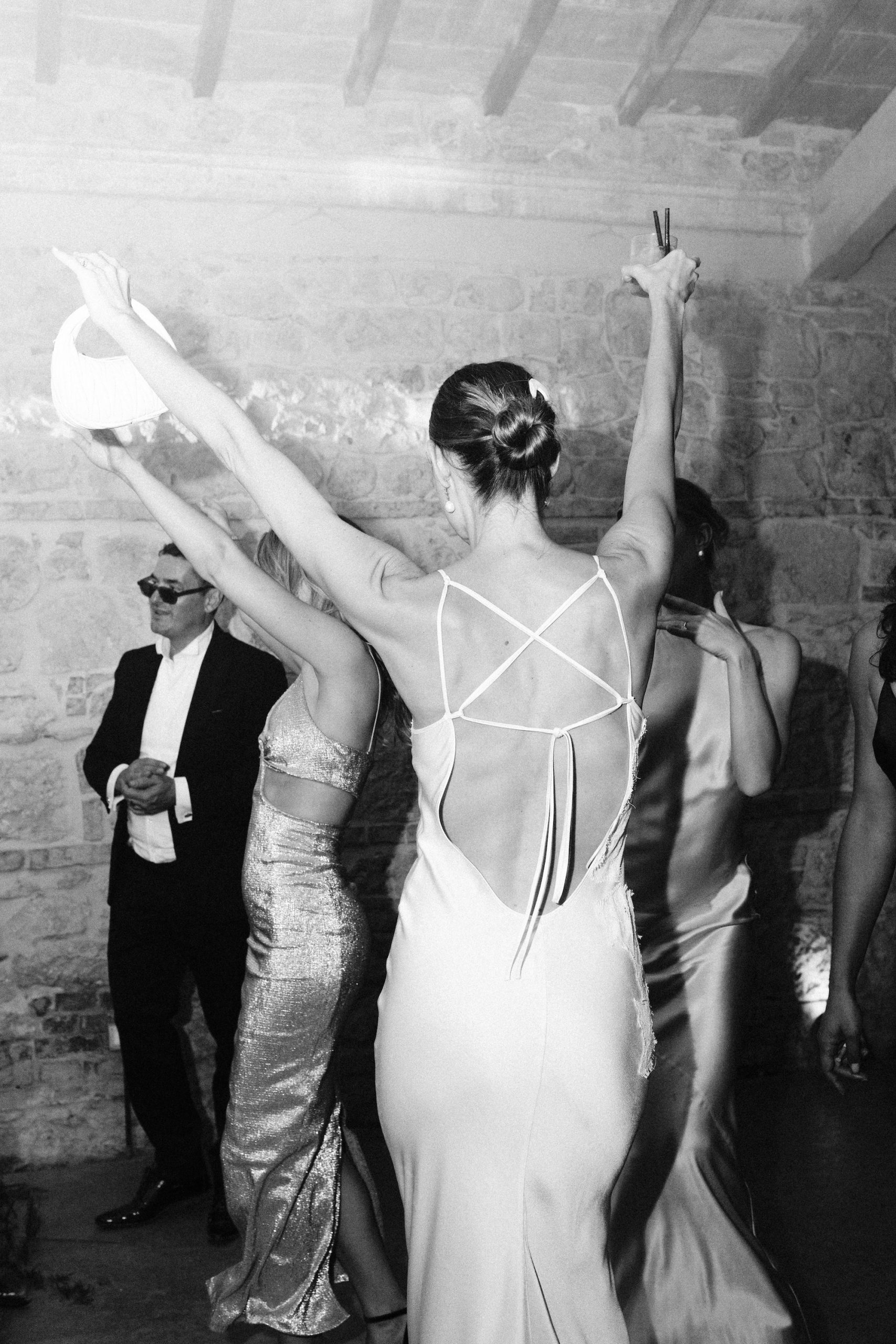 De bruiloft van Samantha en Justin in de villa uit Succession