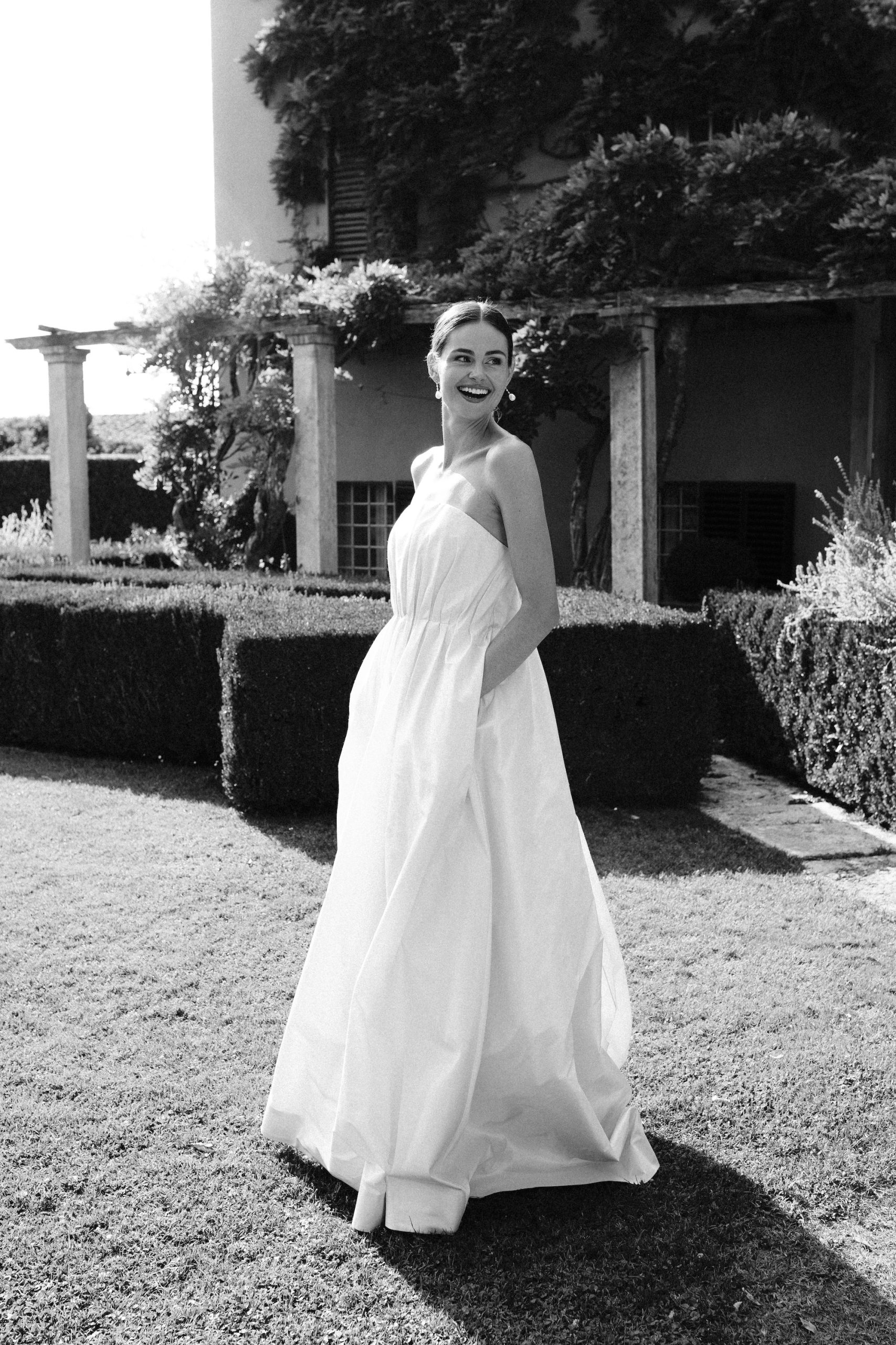 Samantha in haar bruidslook