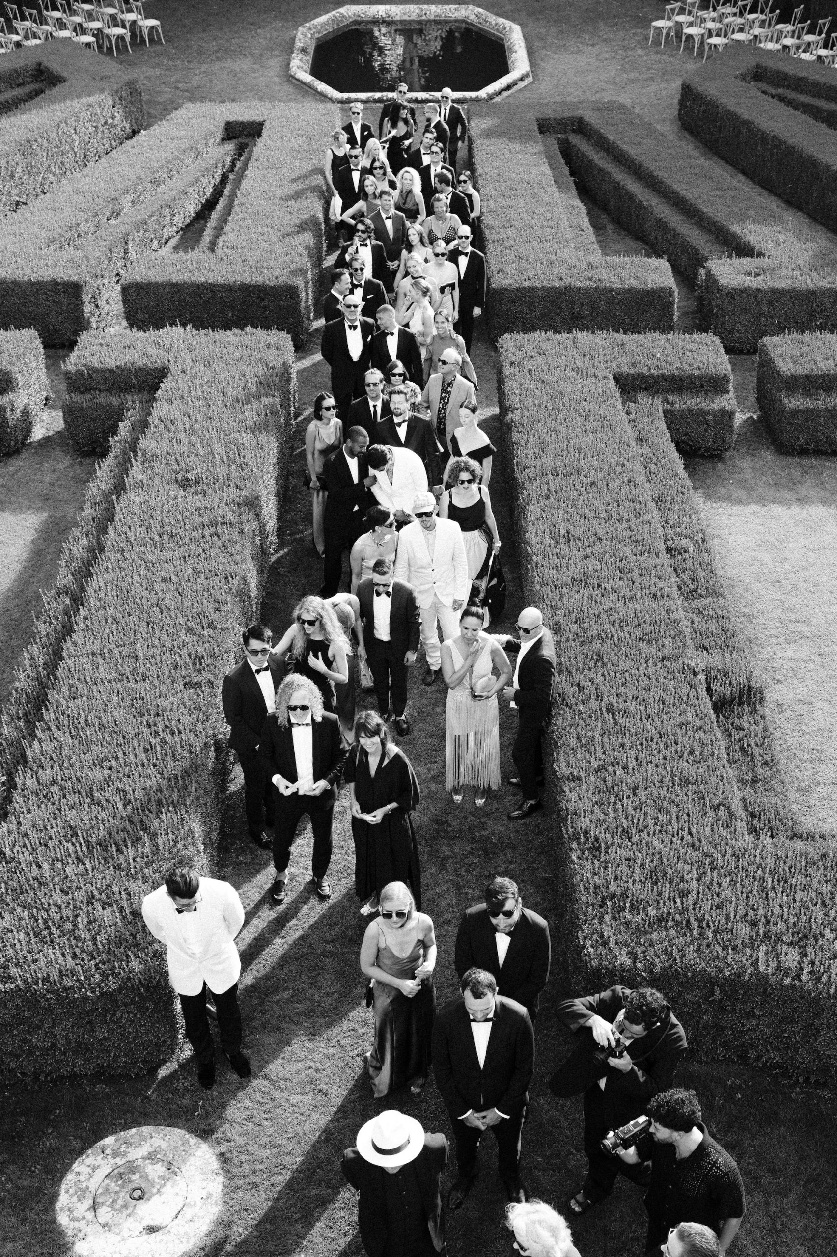 De bruiloft van Samantha en Justin in de villa uit Succession